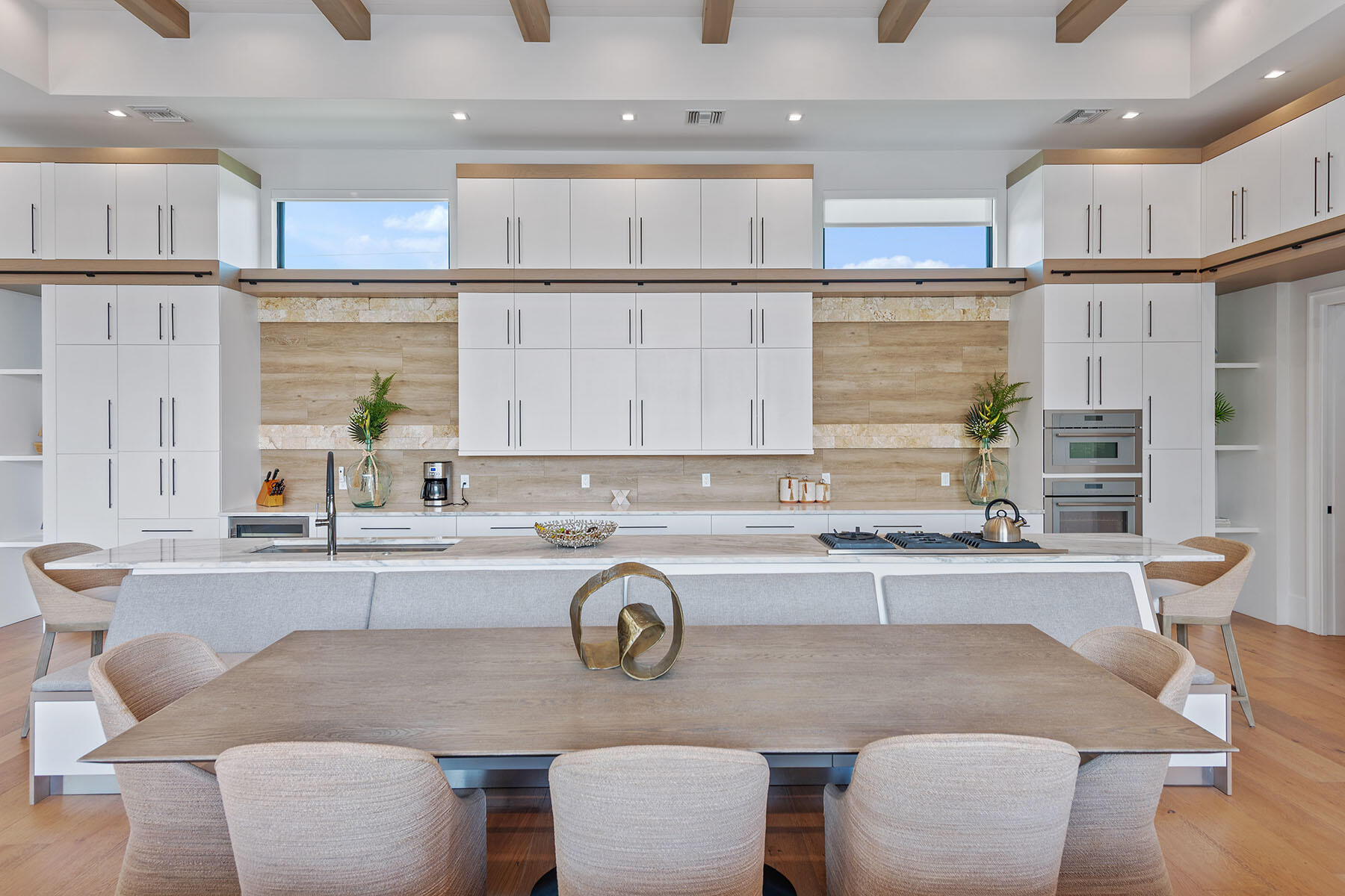 517 N BARFIELD DRIVE