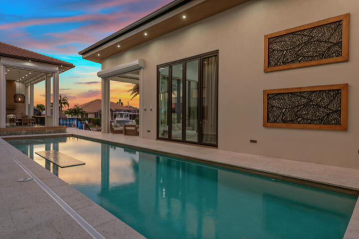 517 N BARFIELD DRIVE