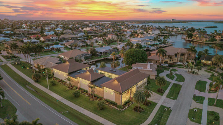 517 N BARFIELD DRIVE