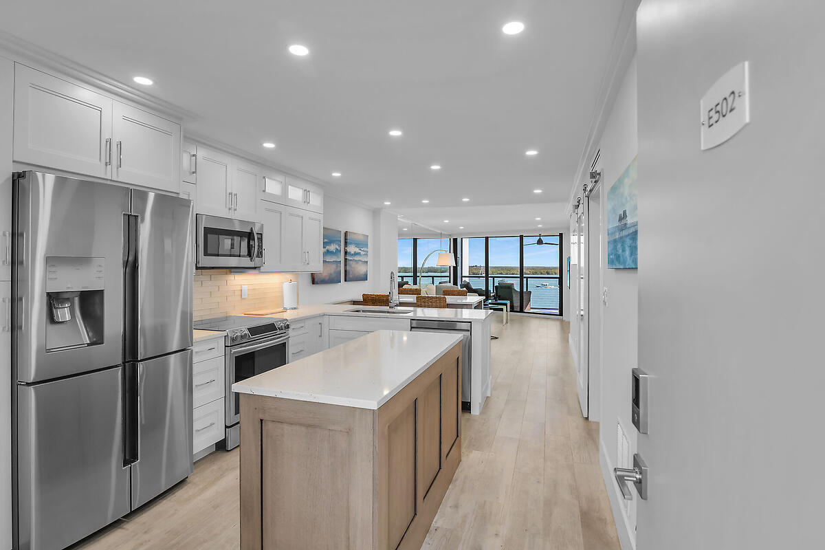 1085 BALD EAGLE DRIVE, E502
