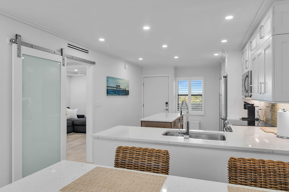 1085 BALD EAGLE DRIVE, E502