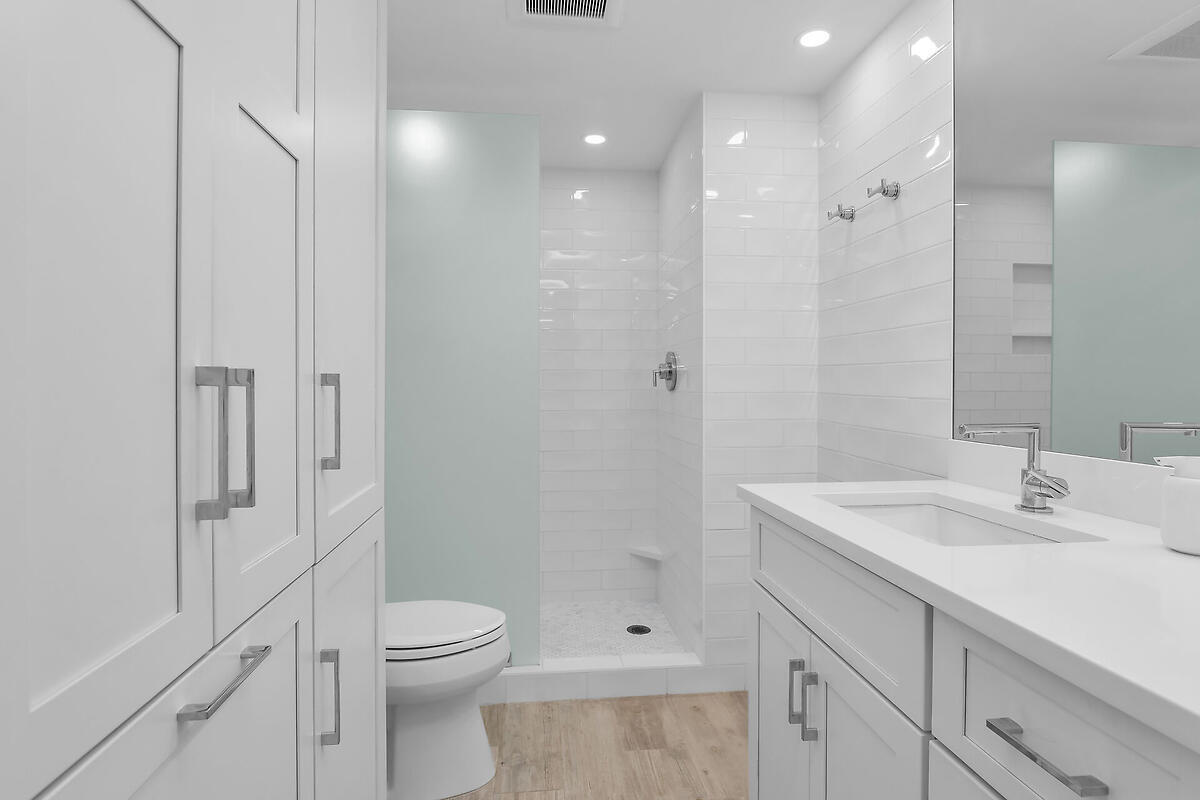 1085 BALD EAGLE DRIVE, E502