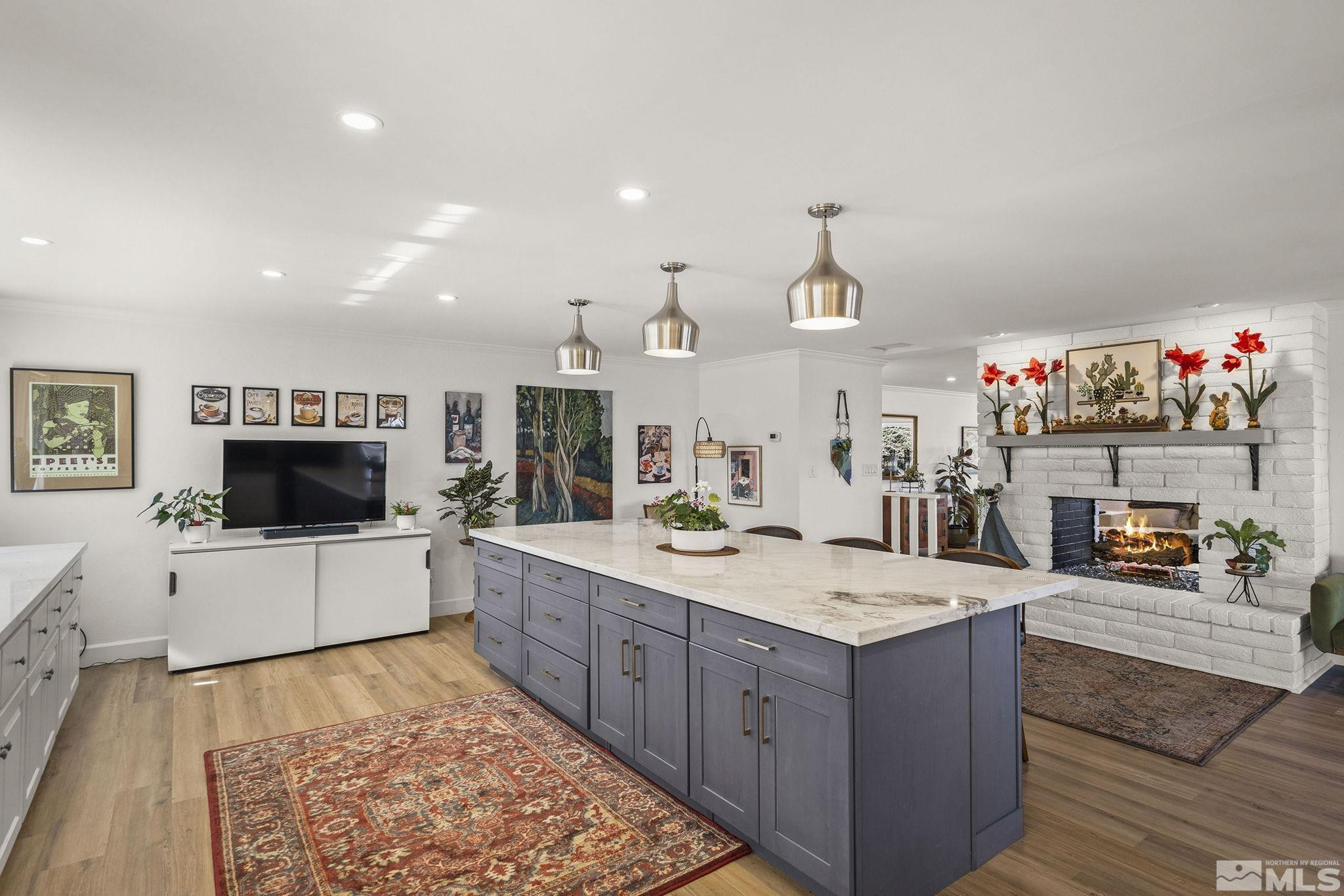 2800 Monterey Drive
