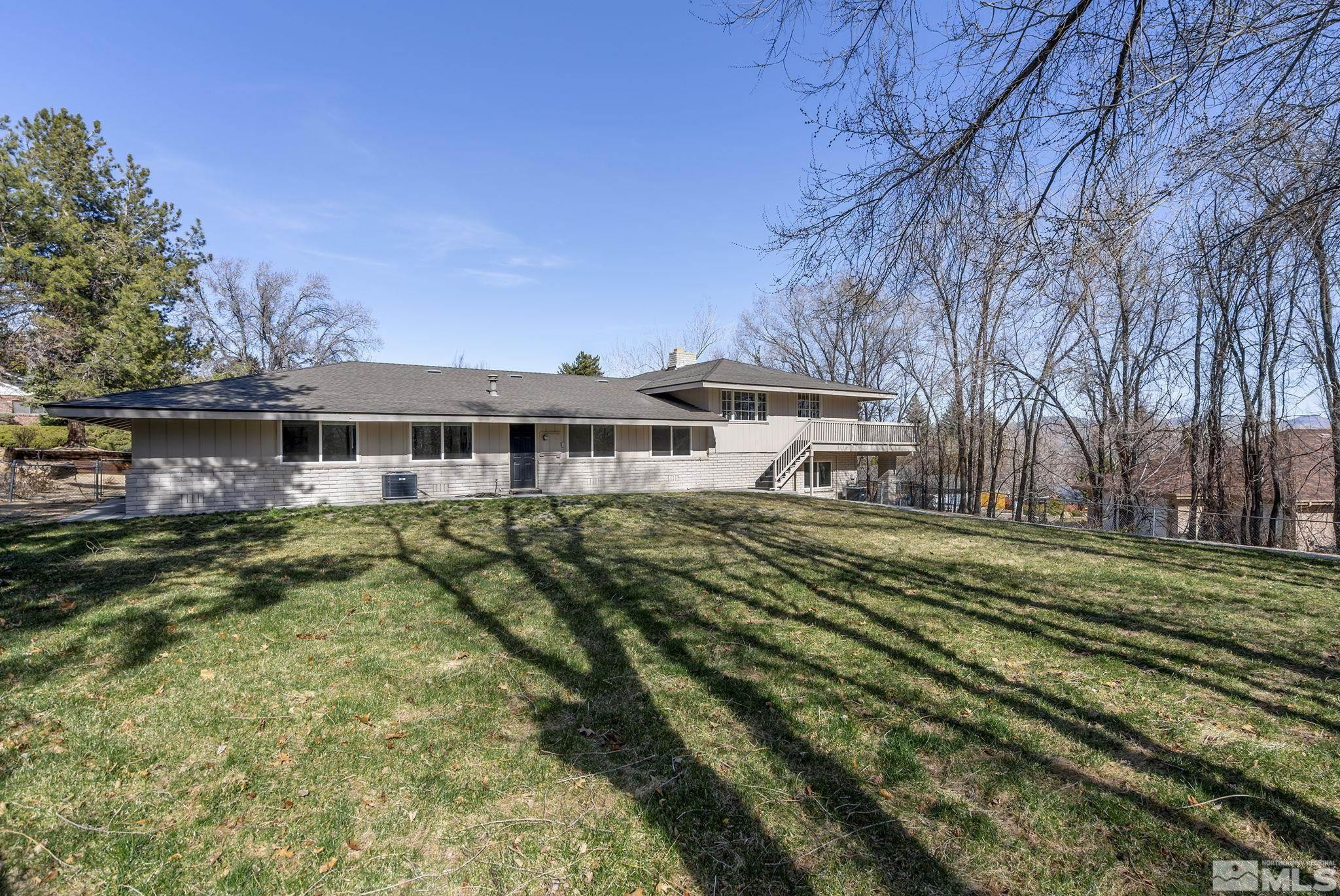 2800 Monterey Drive
