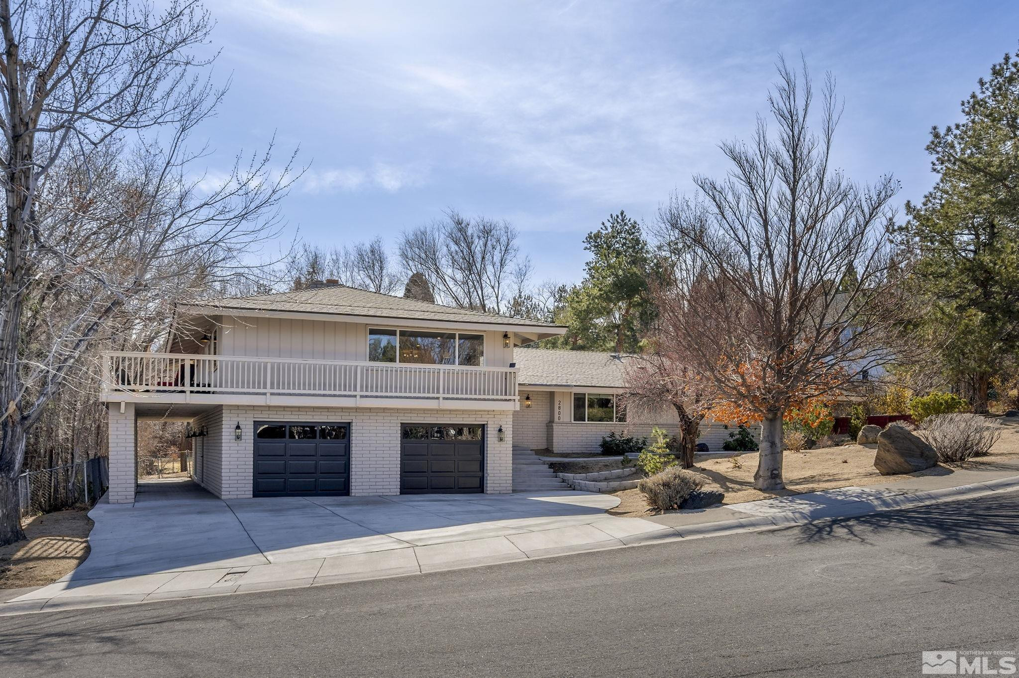 2800 Monterey Drive