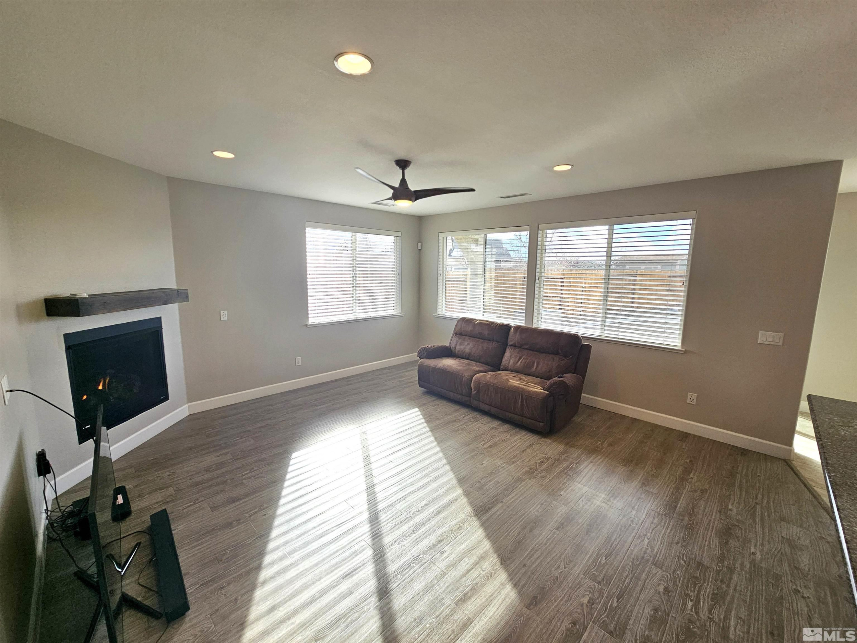 7585 Jonquil Court