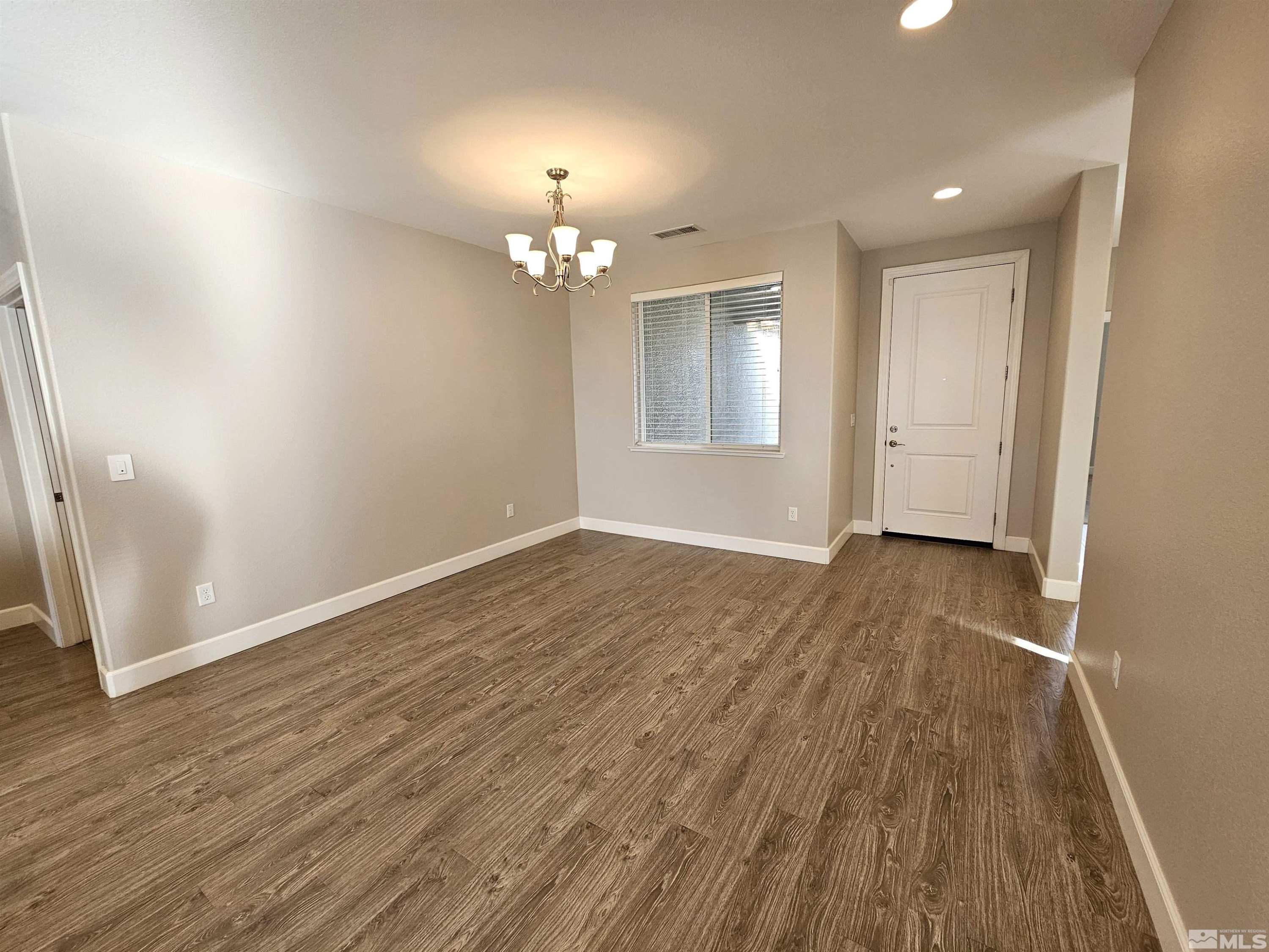 7585 Jonquil Court