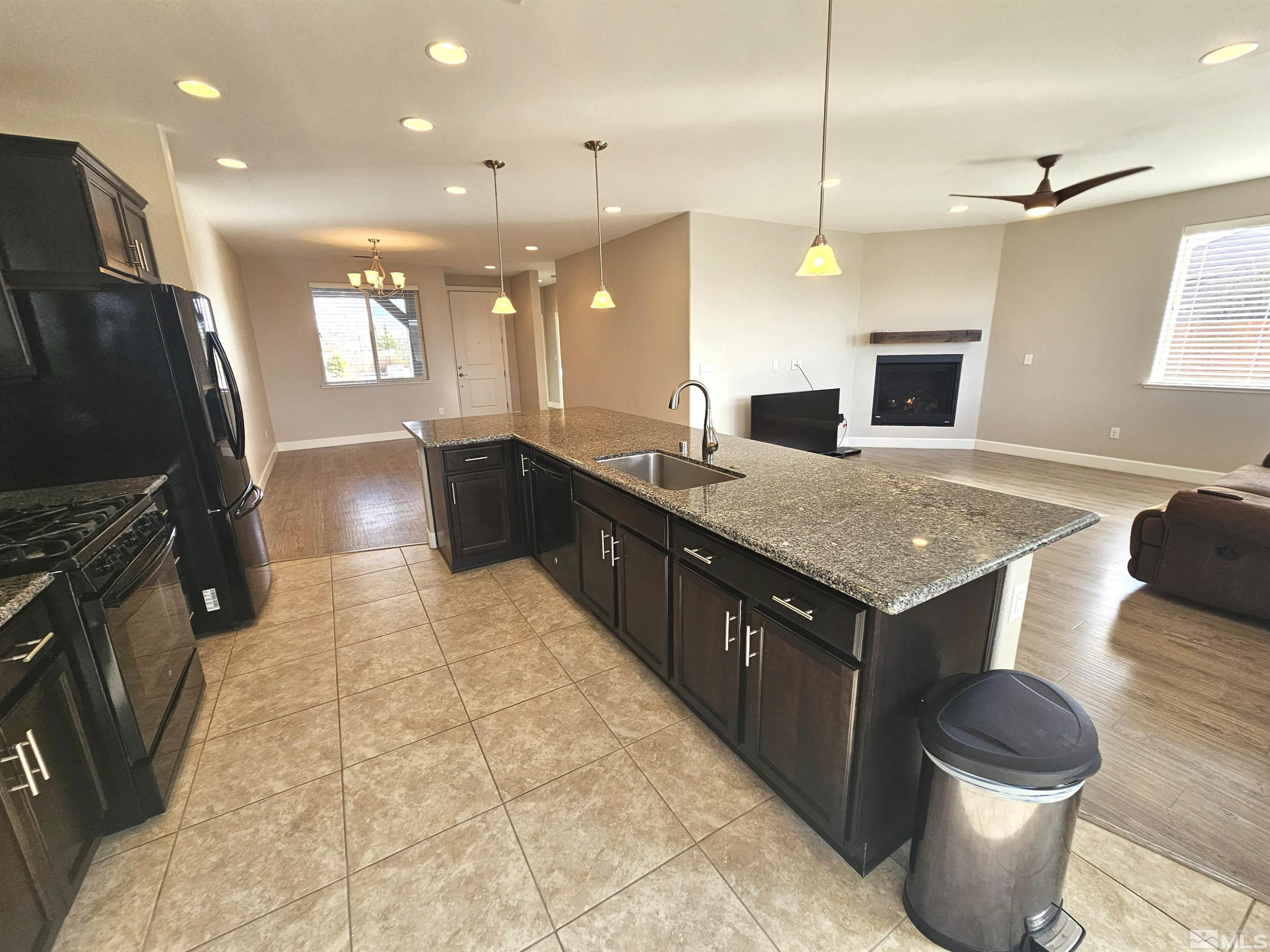 7585 Jonquil Court