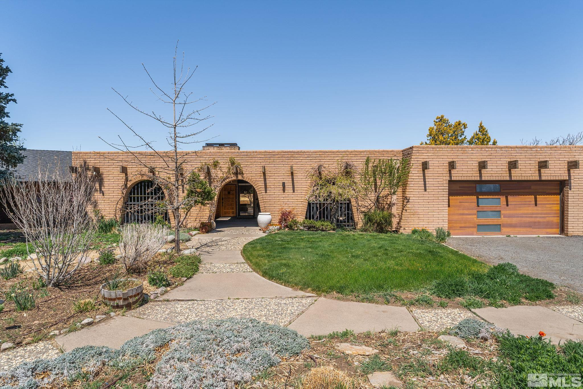 4625 Canyon Drive