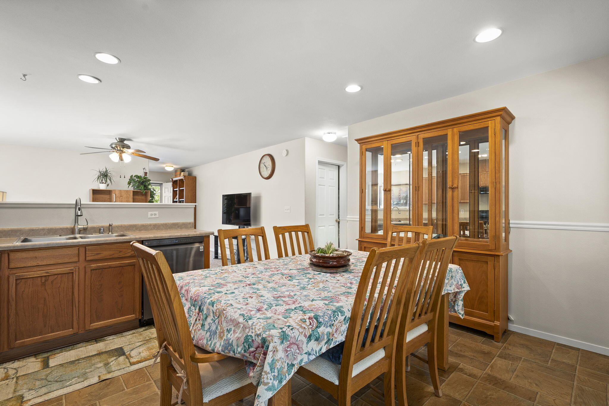7921 Mariner Cove Drive
