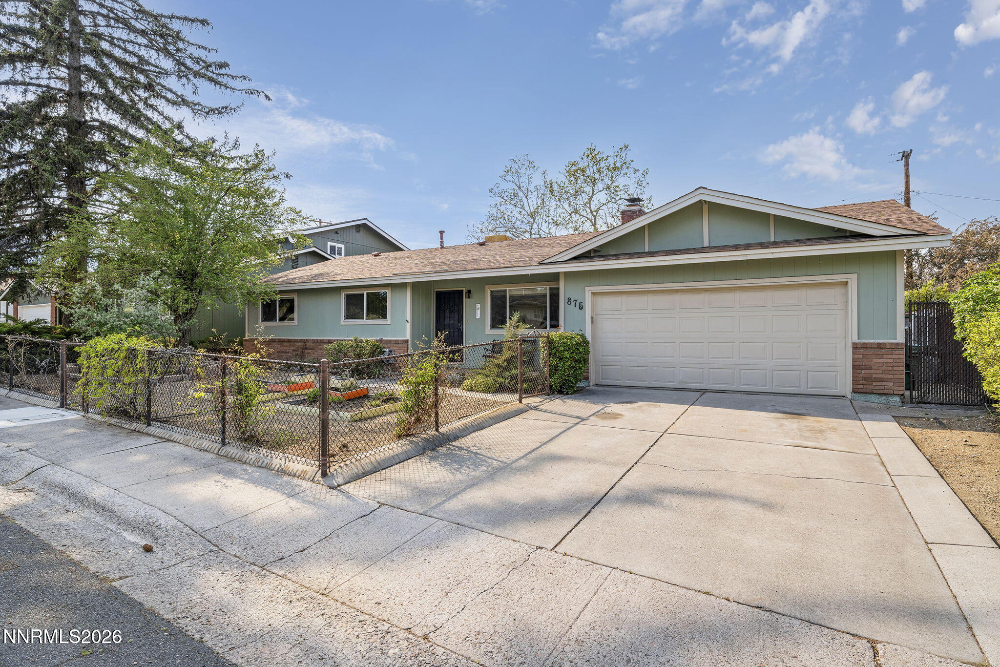 875 Montana Drive