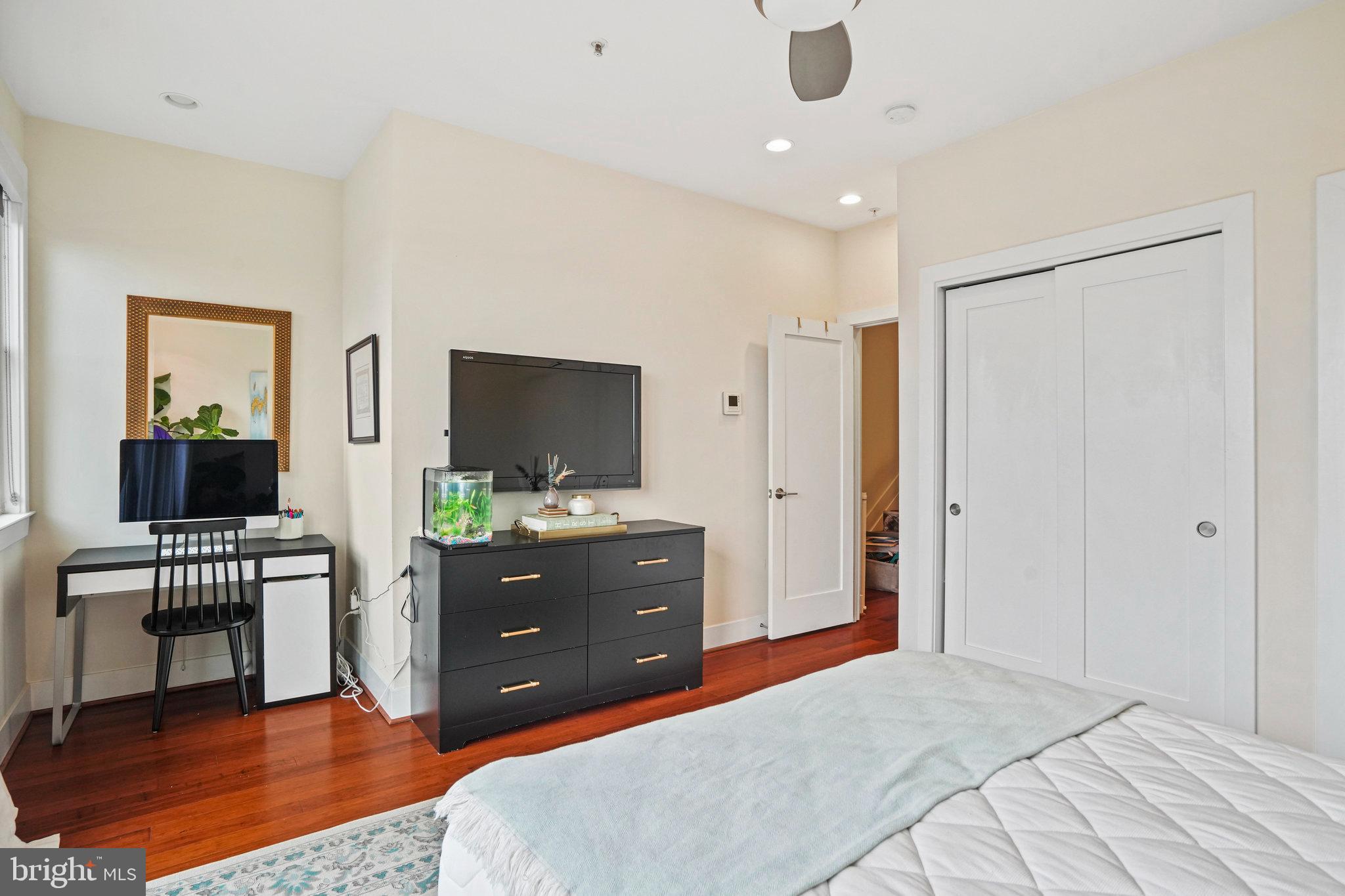2118 3RD STREET NE B