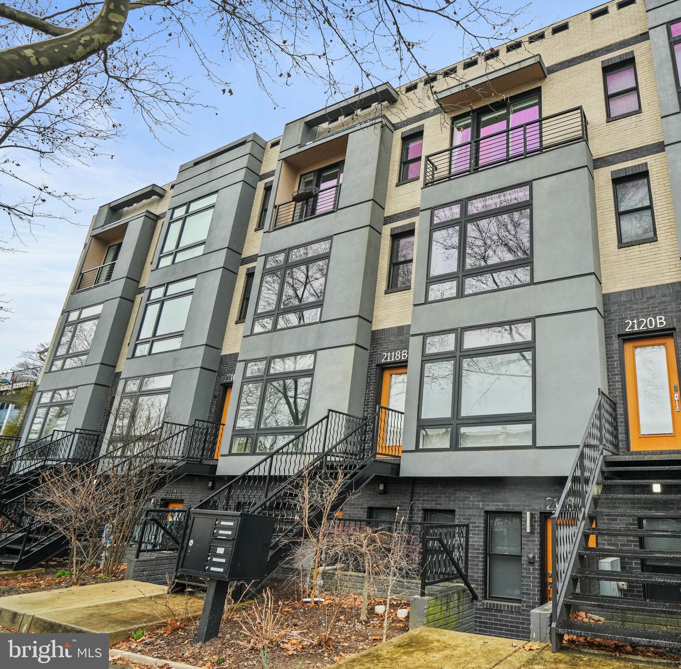 2118 3RD STREET NE B