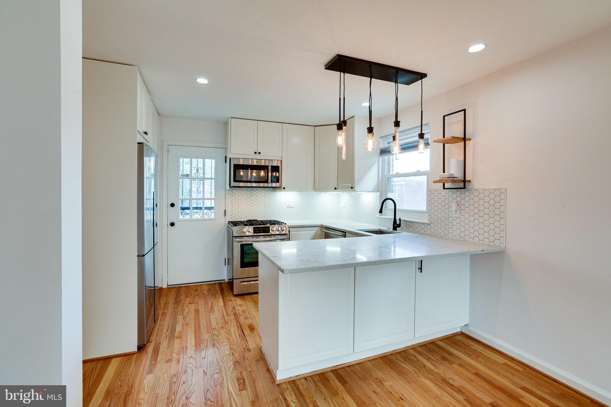 5513 CHILLUM PLACE NE