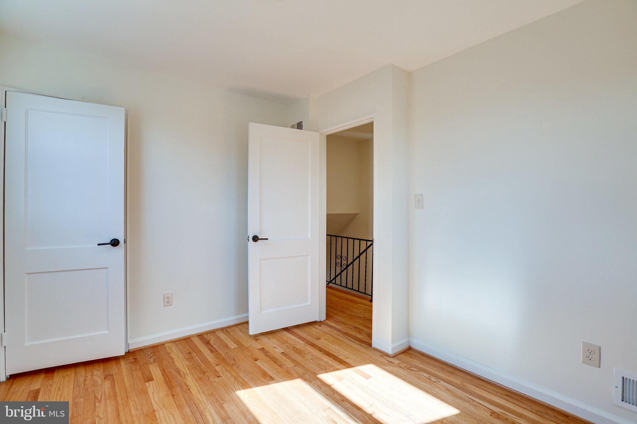 5513 CHILLUM PLACE NE