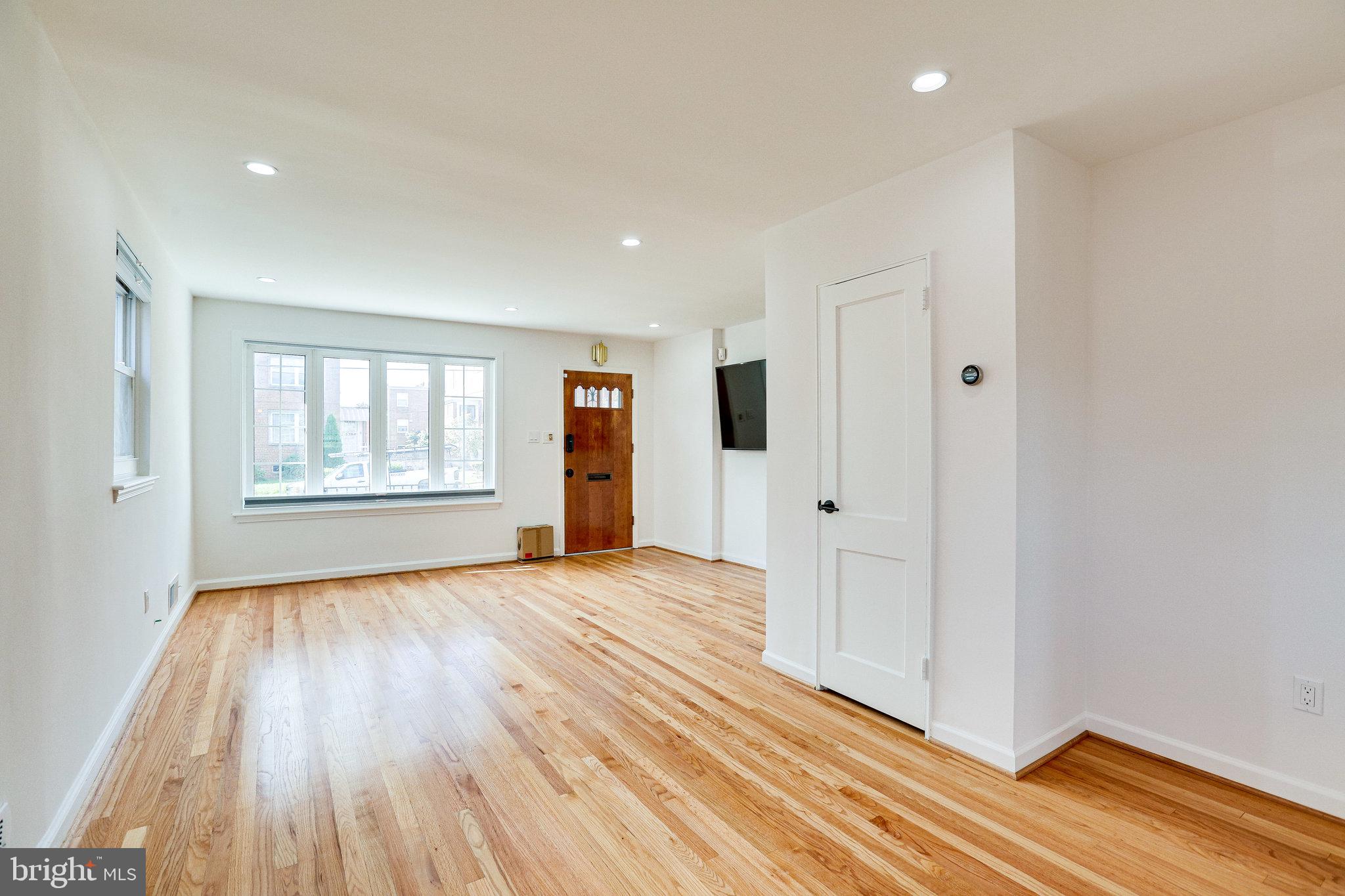 5513 CHILLUM PLACE NE