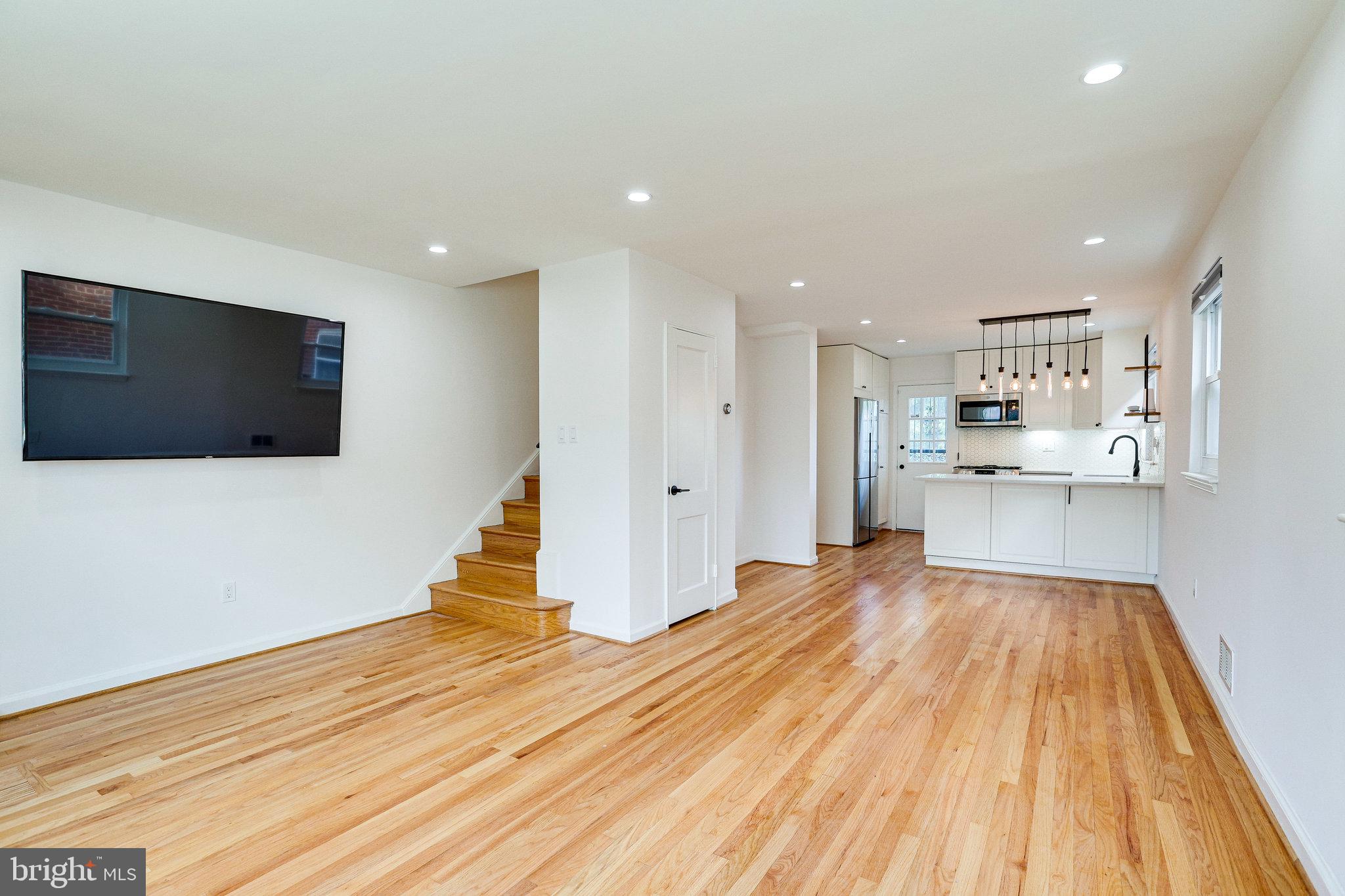 5513 CHILLUM PLACE NE