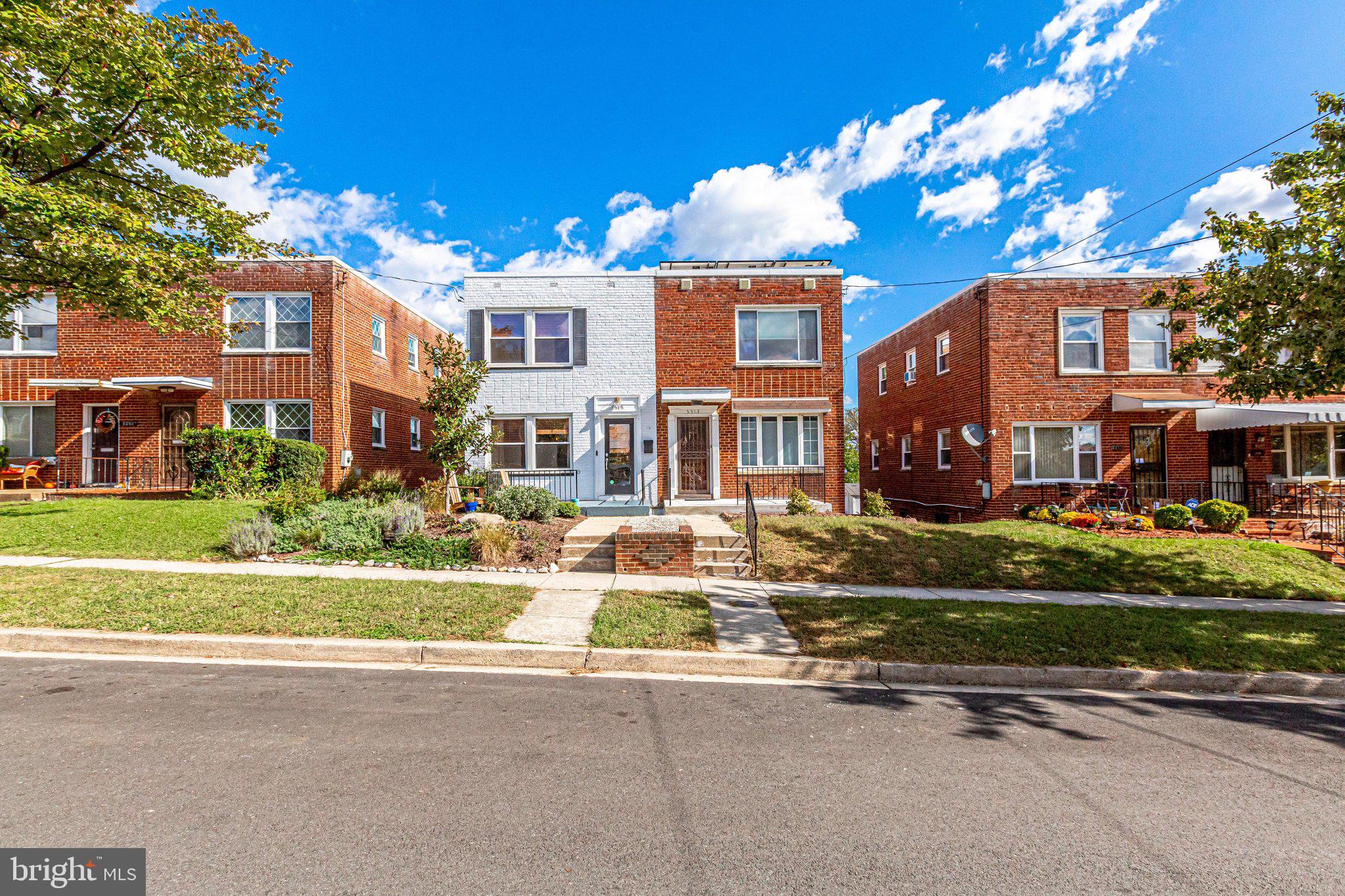 5513 CHILLUM PLACE NE