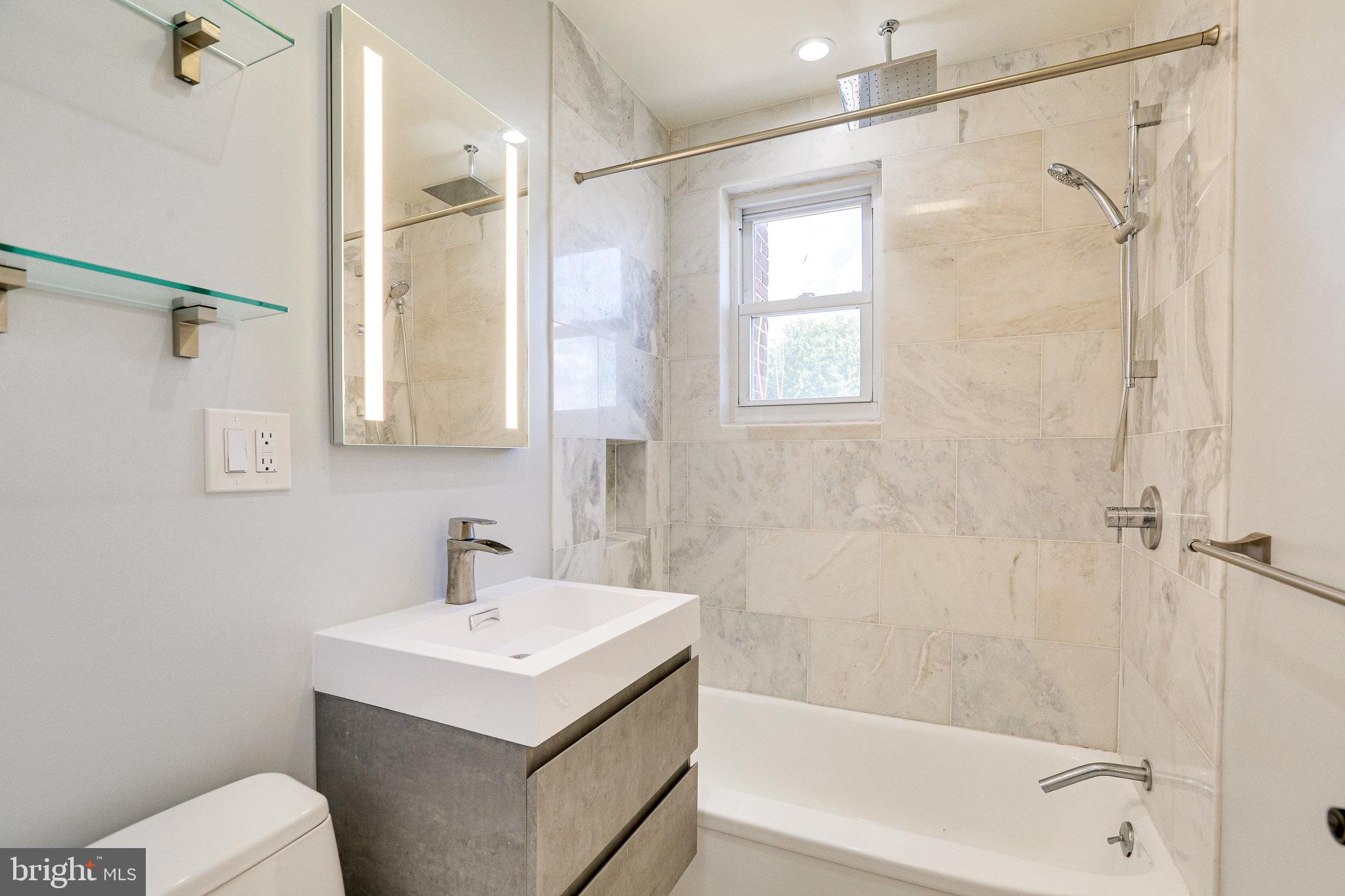 5513 CHILLUM PLACE NE