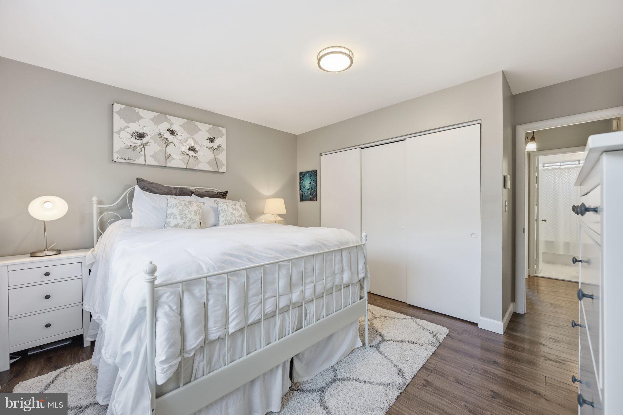 4608-B 28TH ROAD S UNIT #B