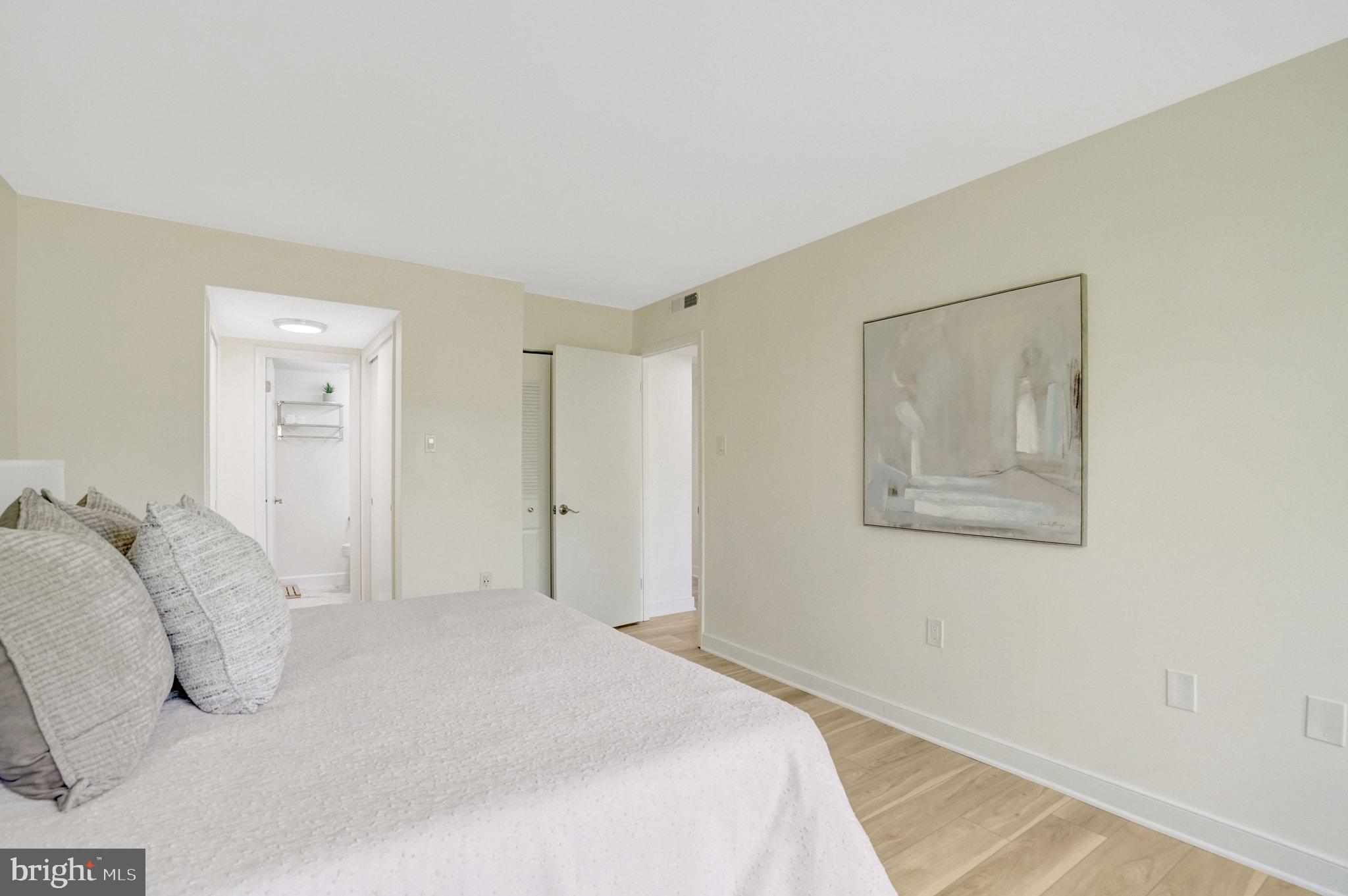 128 ROBERTS LANE 400
