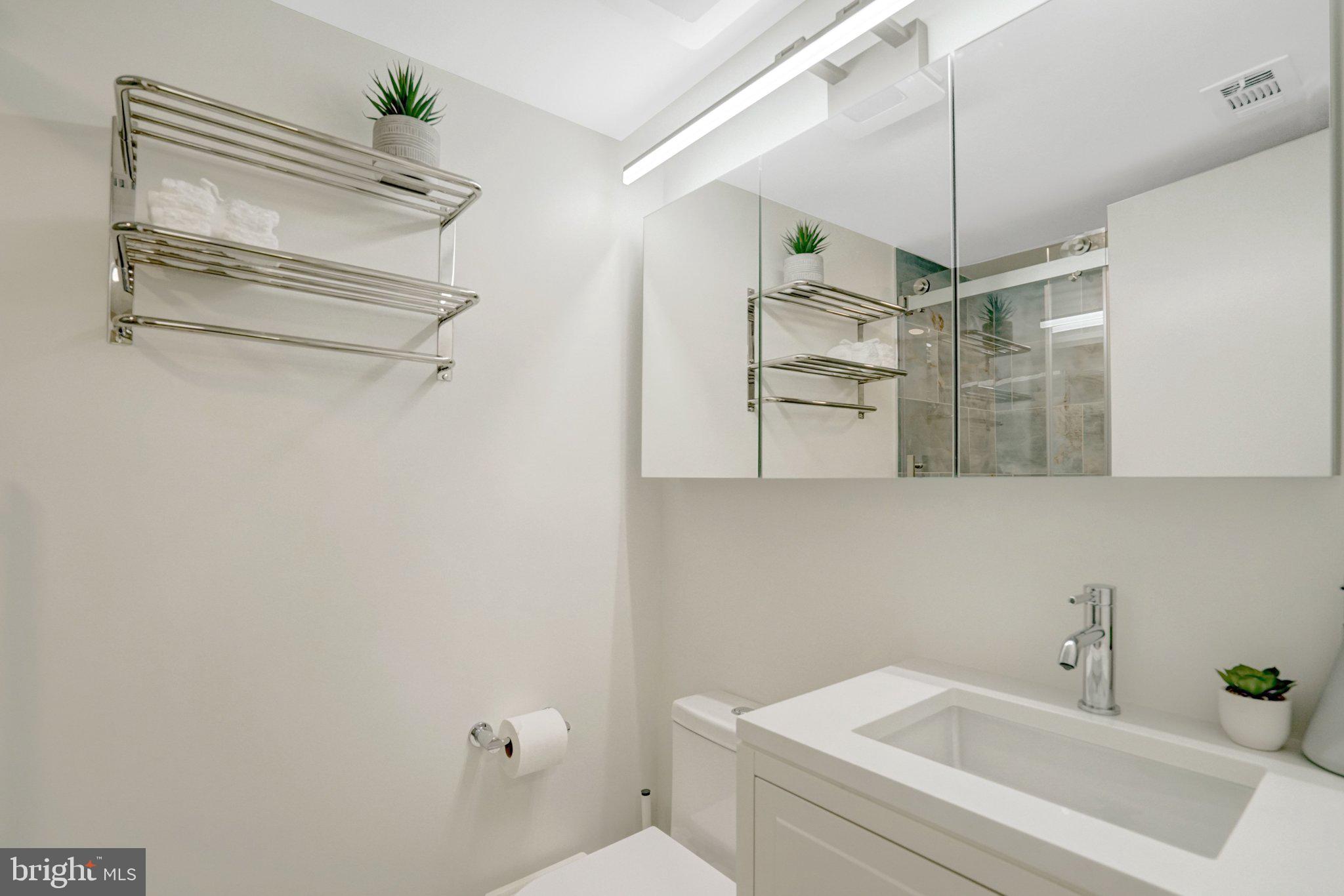128 ROBERTS LANE 400