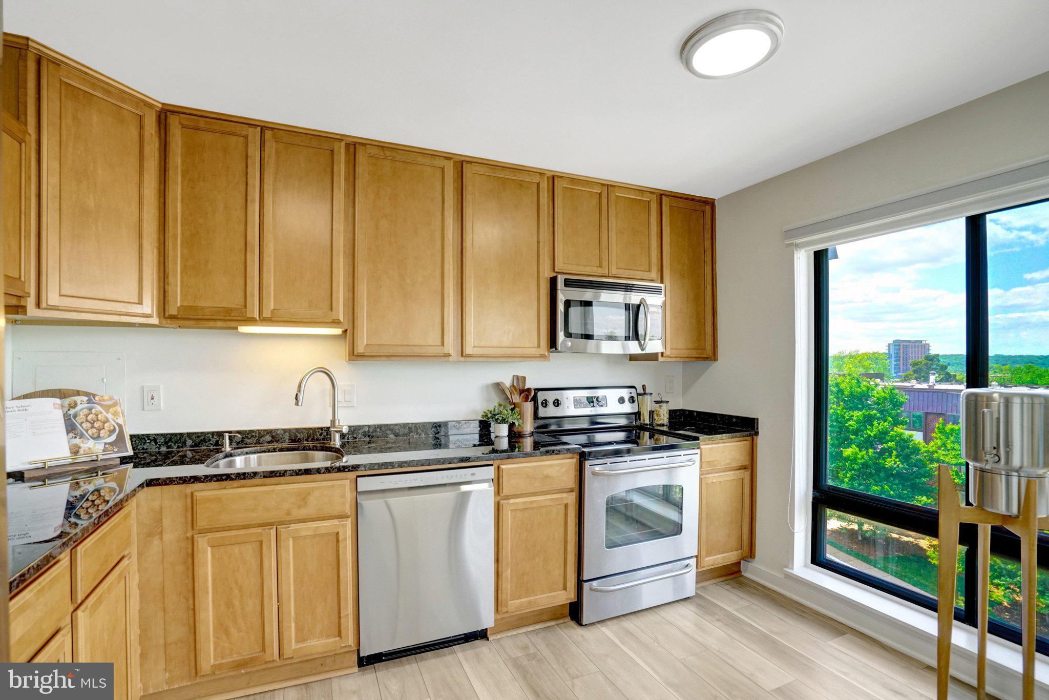 128 ROBERTS LANE 400