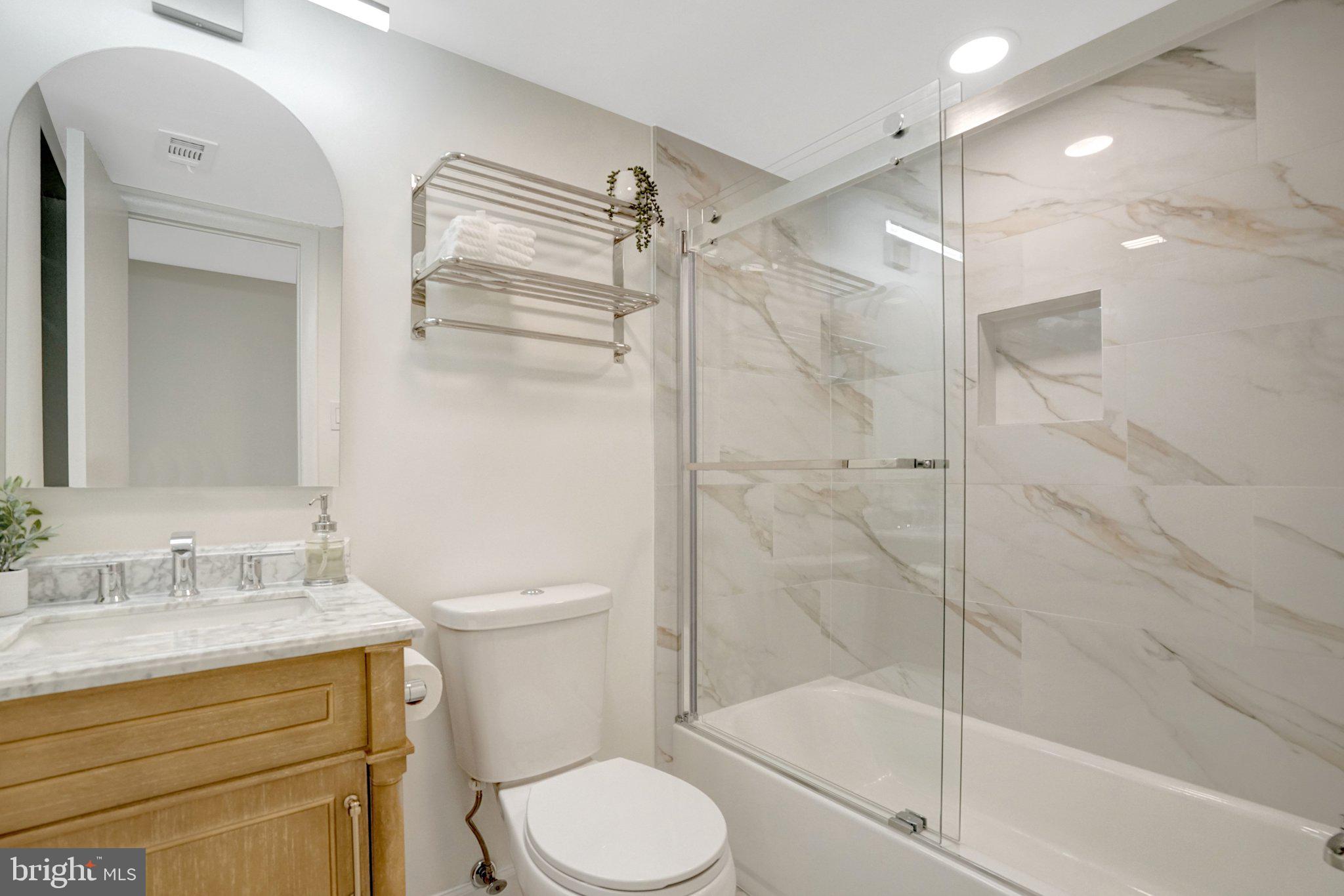 128 ROBERTS LANE 400