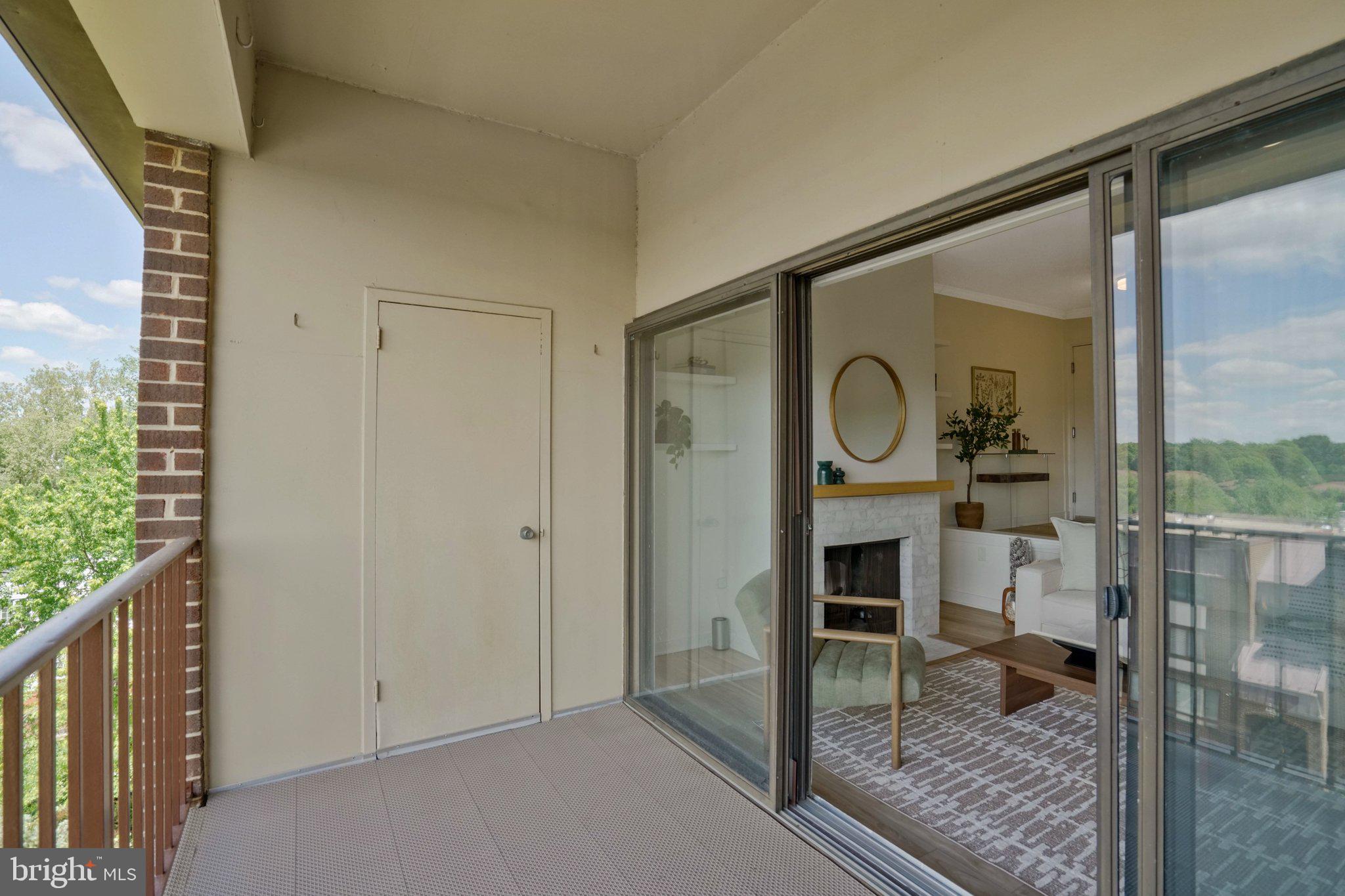128 ROBERTS LANE 400