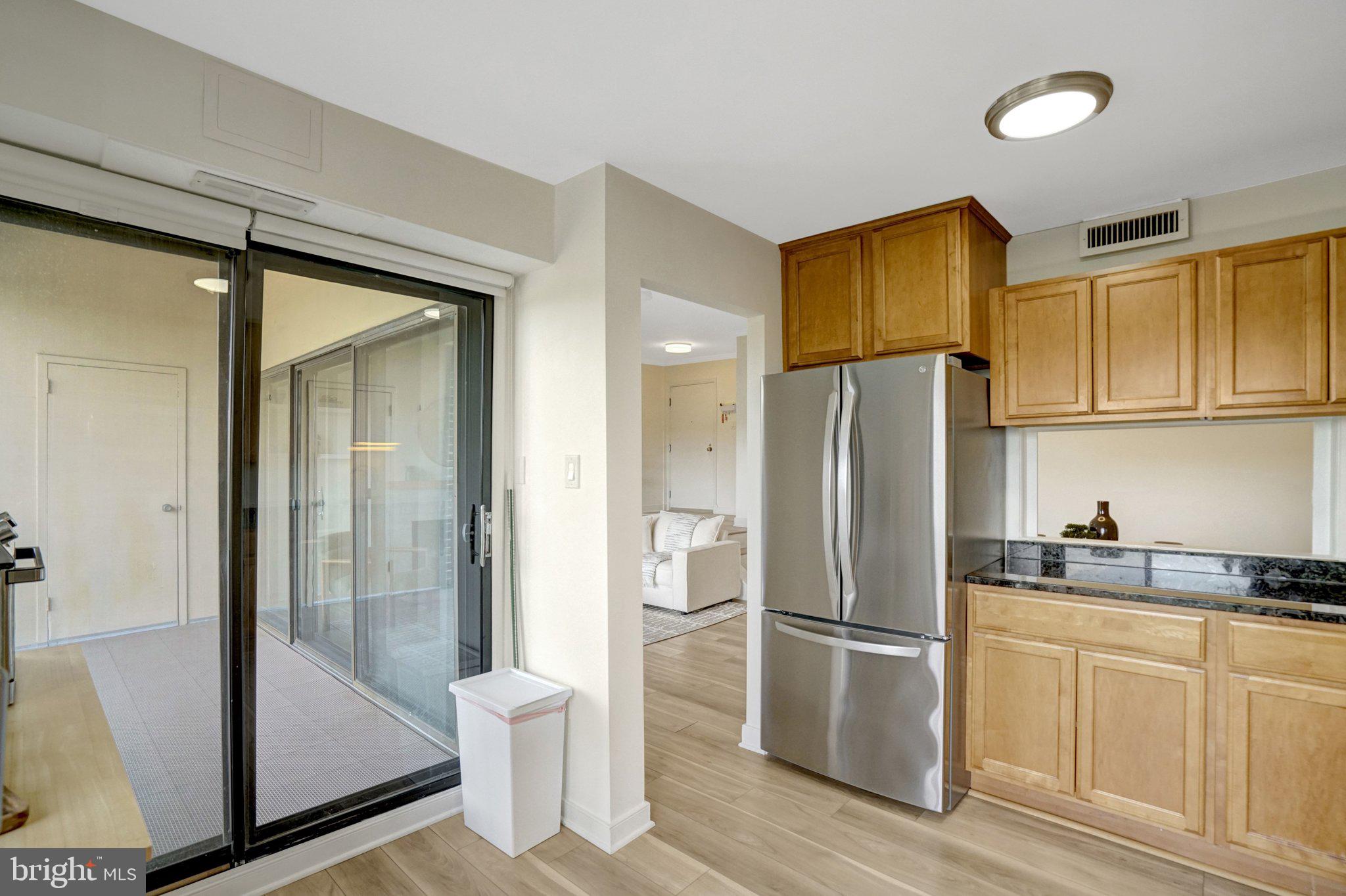 128 ROBERTS LANE 400
