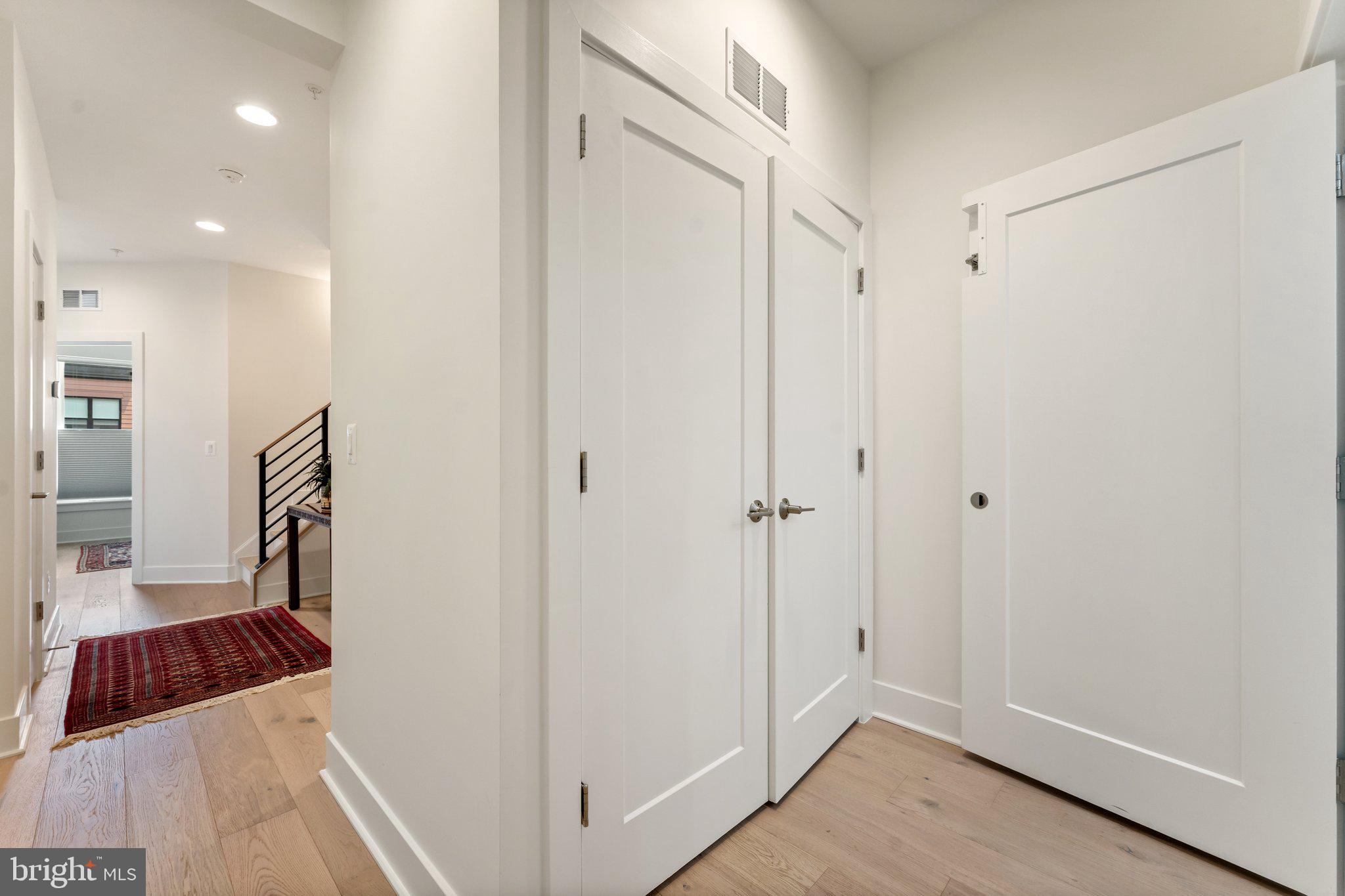 3546 SUTTON HEIGHTS CIRCLE