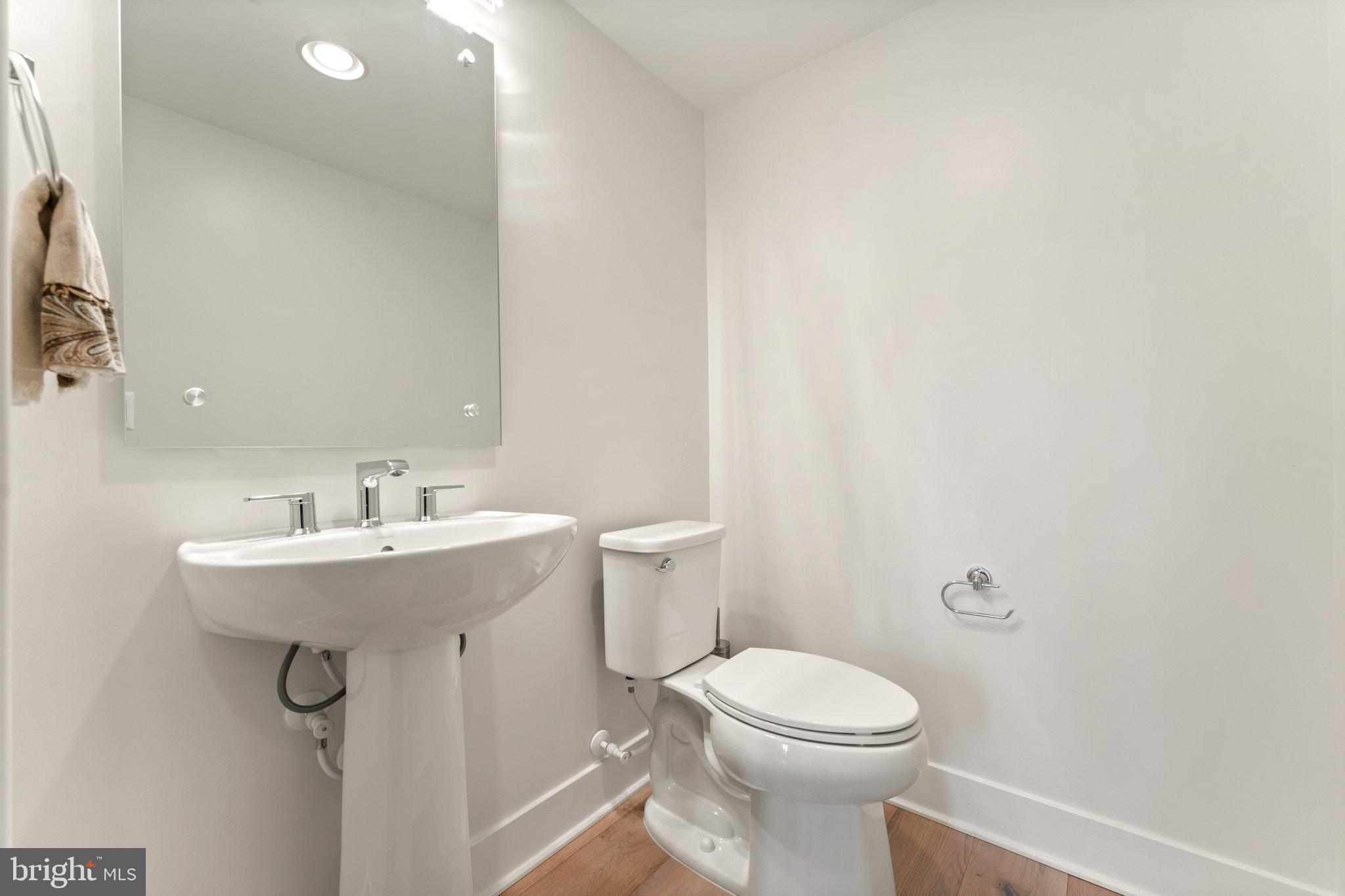 3546 SUTTON HEIGHTS CIRCLE