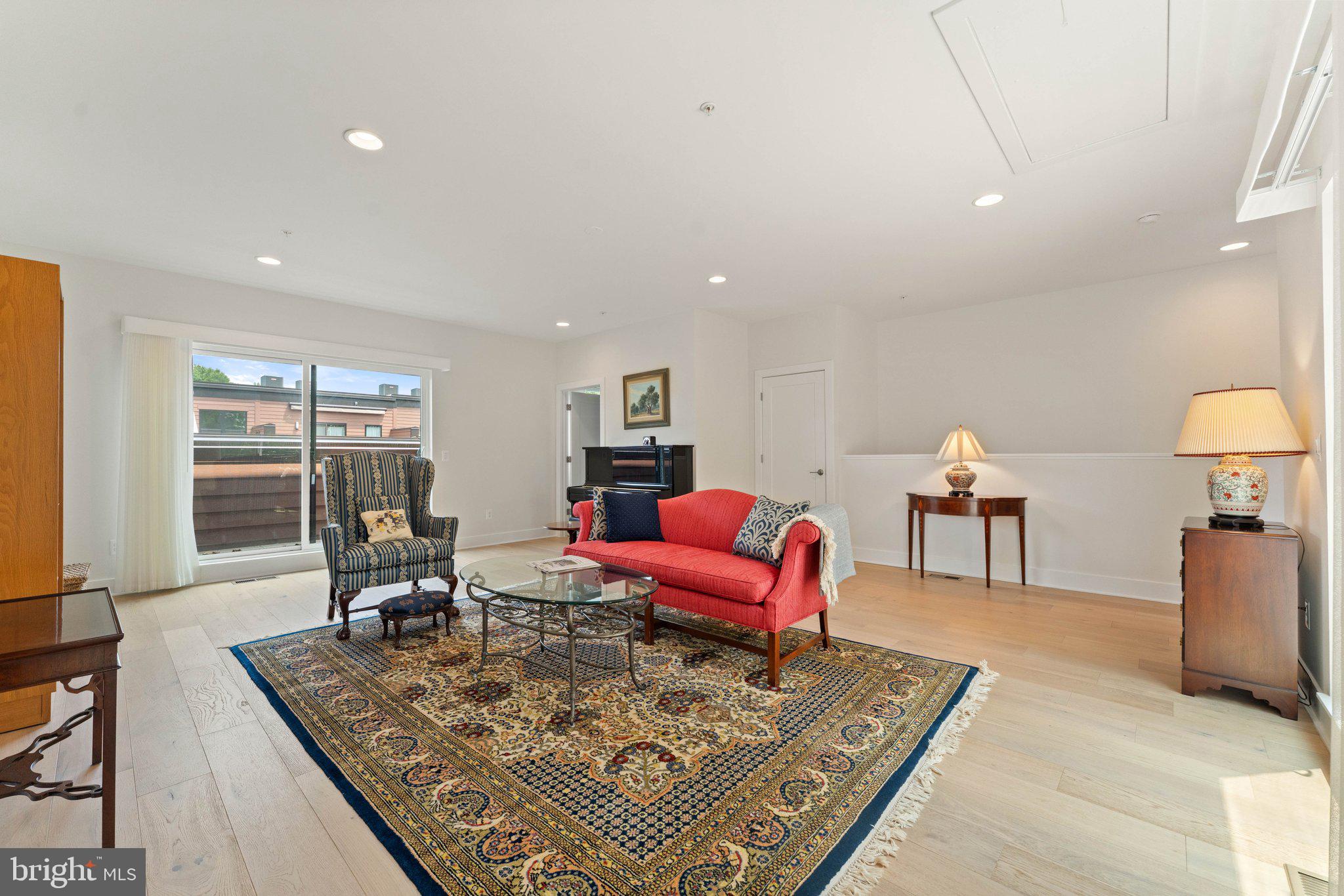 3546 SUTTON HEIGHTS CIRCLE