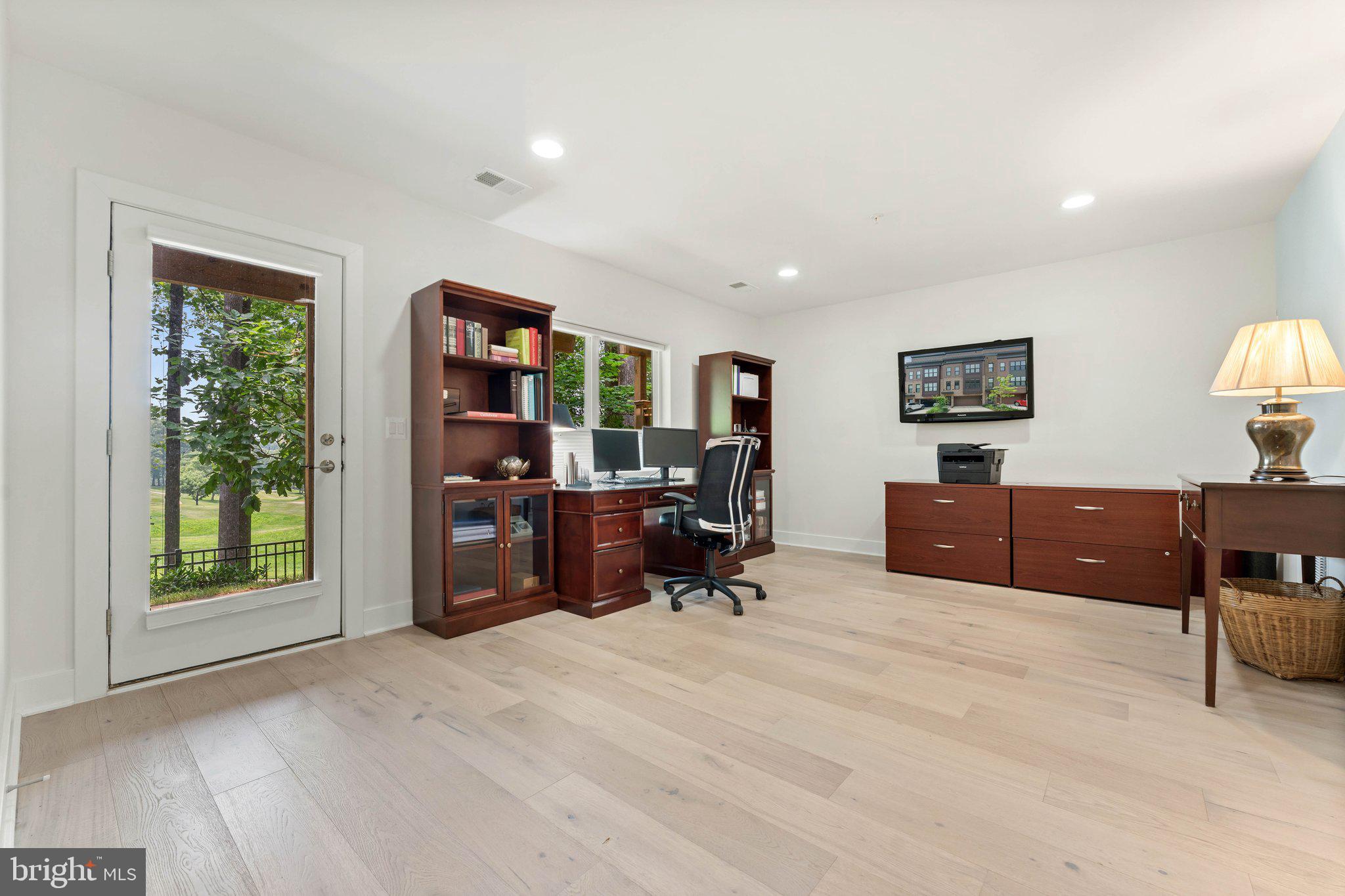 3546 SUTTON HEIGHTS CIRCLE