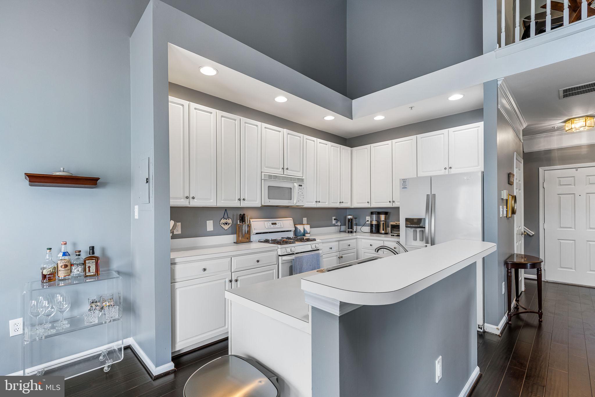 6577 GRANGE LANE 403