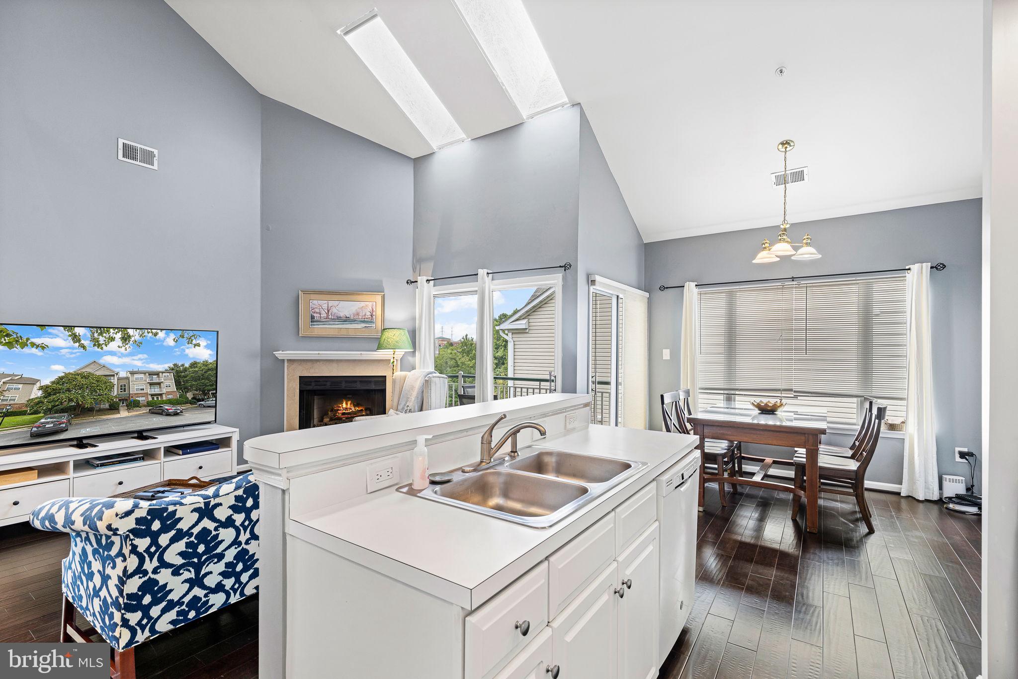 6577 GRANGE LANE 403