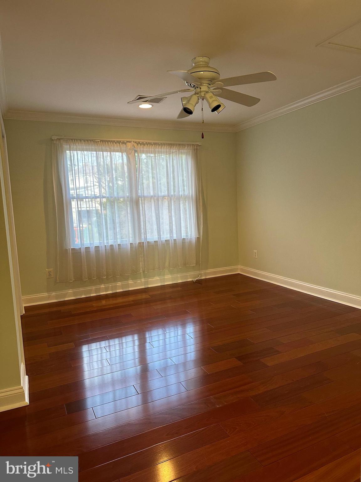 3215 SPRING RAIN COURT