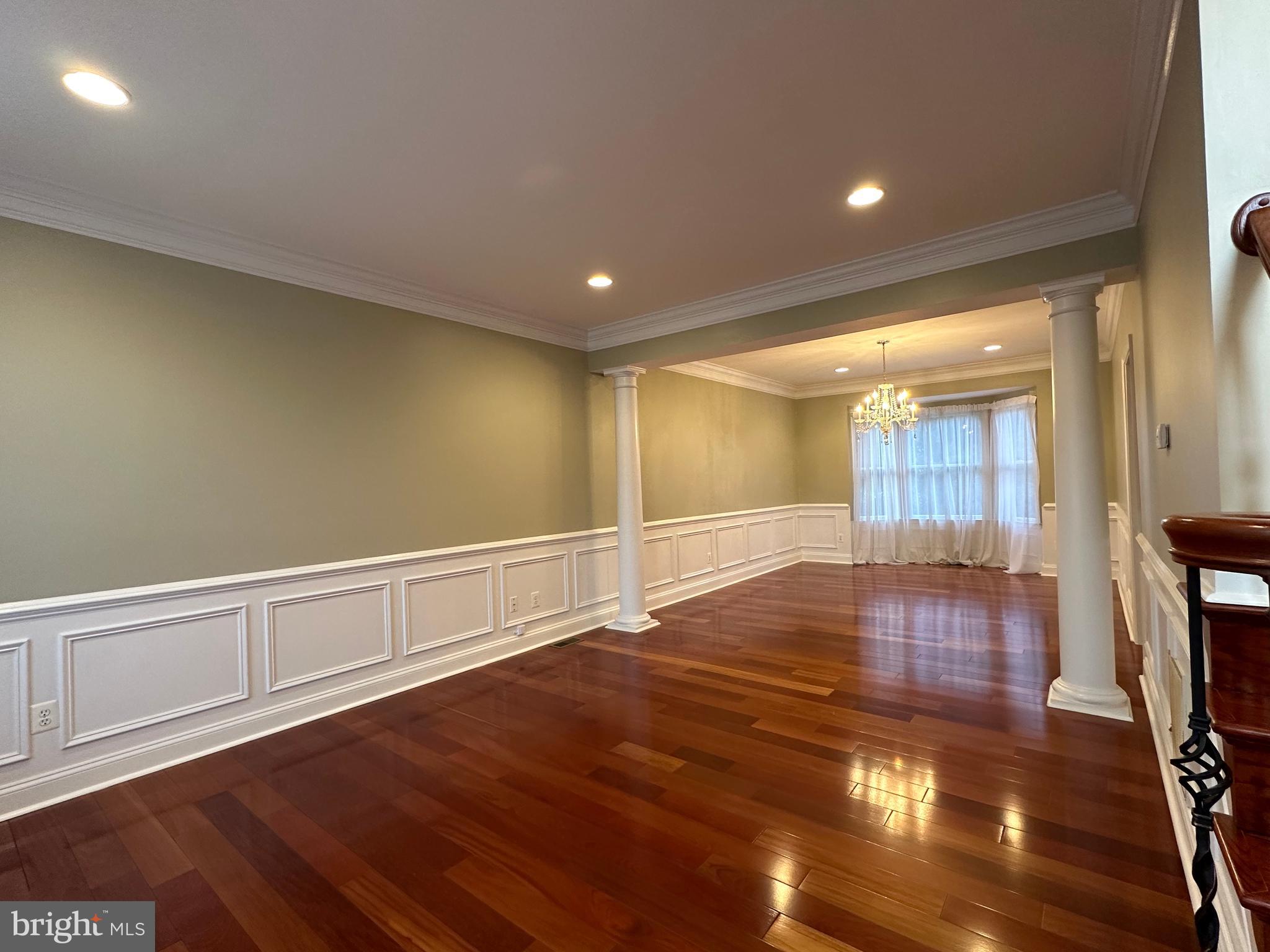 3215 SPRING RAIN COURT
