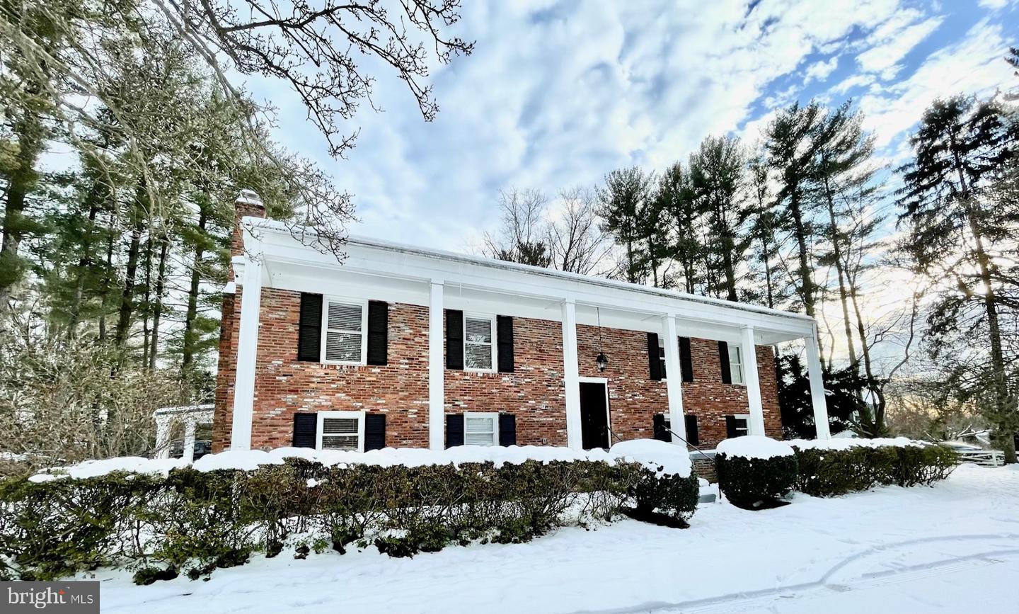9621 Atwood Rd