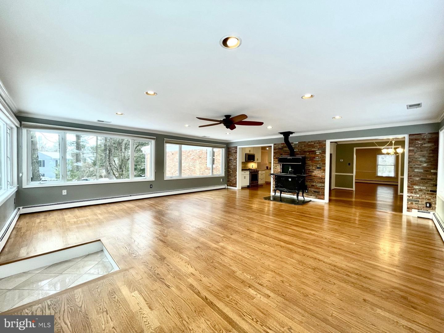 9621 Atwood Rd