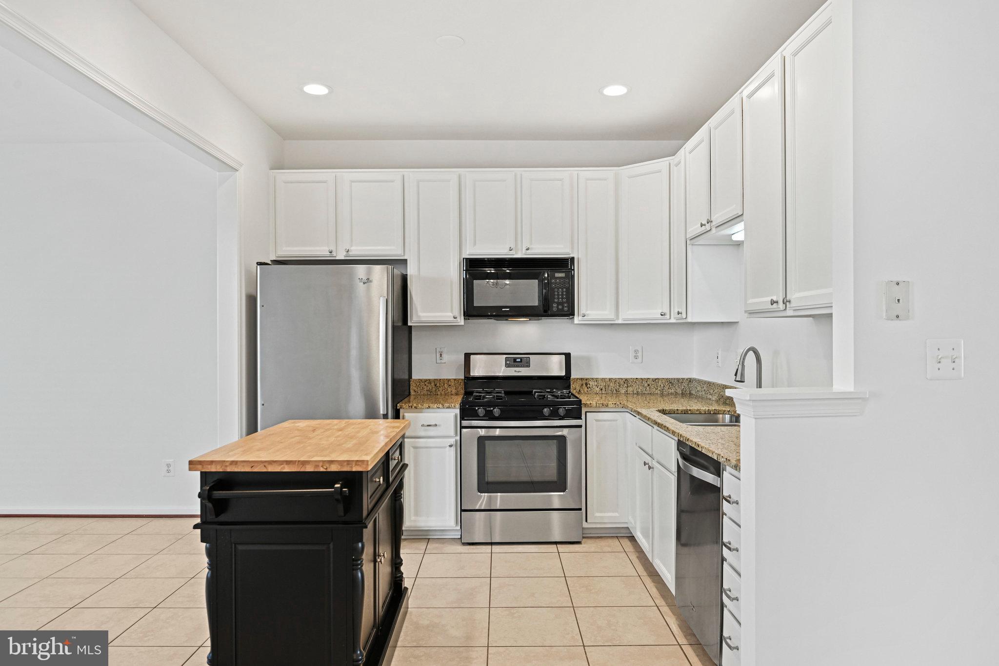 2567 CHASE WELLESLEY DRIVE