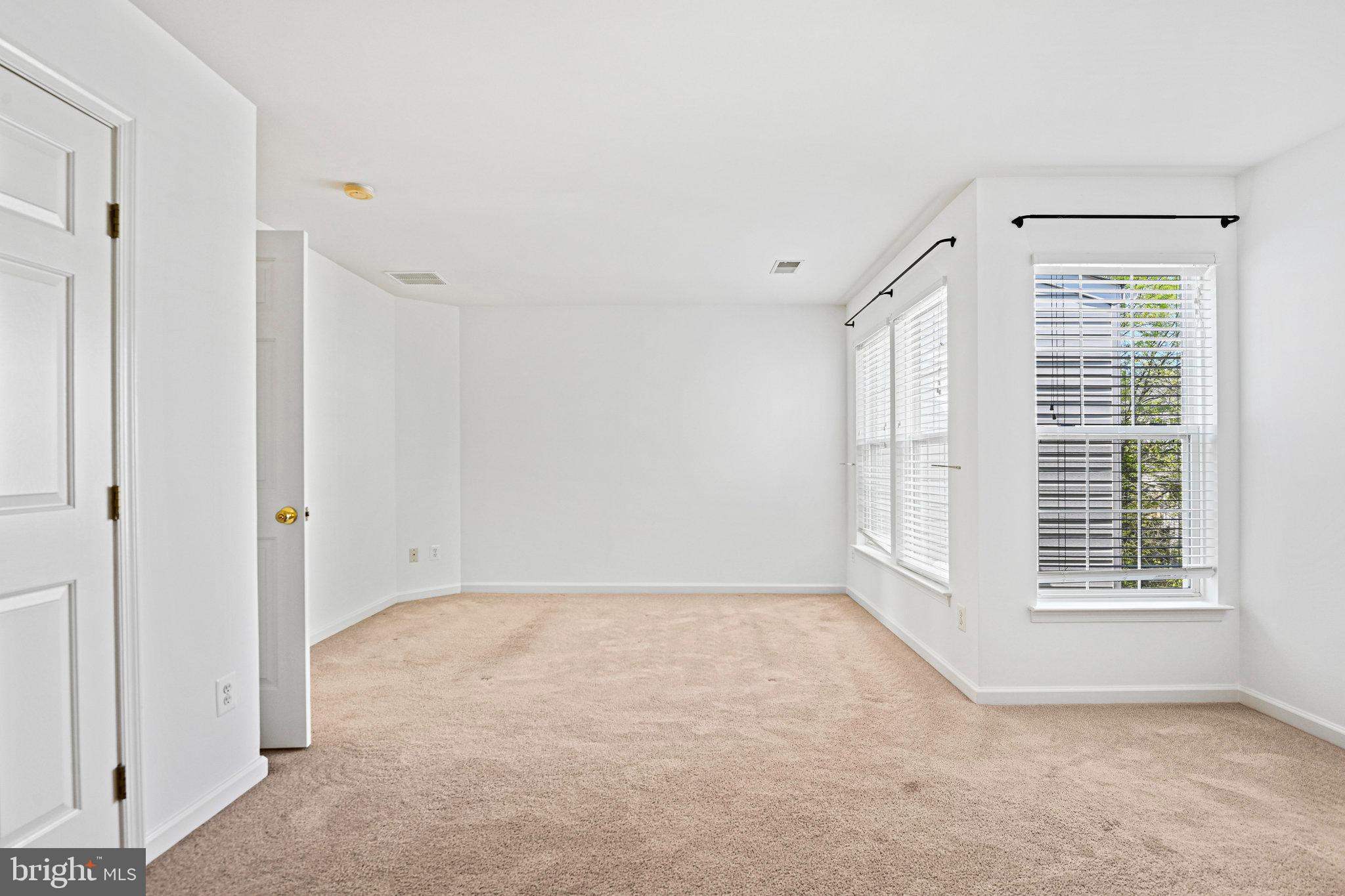 2567 CHASE WELLESLEY DRIVE