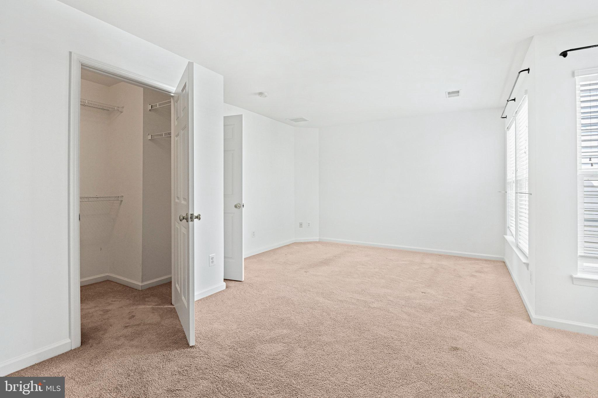 2567 CHASE WELLESLEY DRIVE