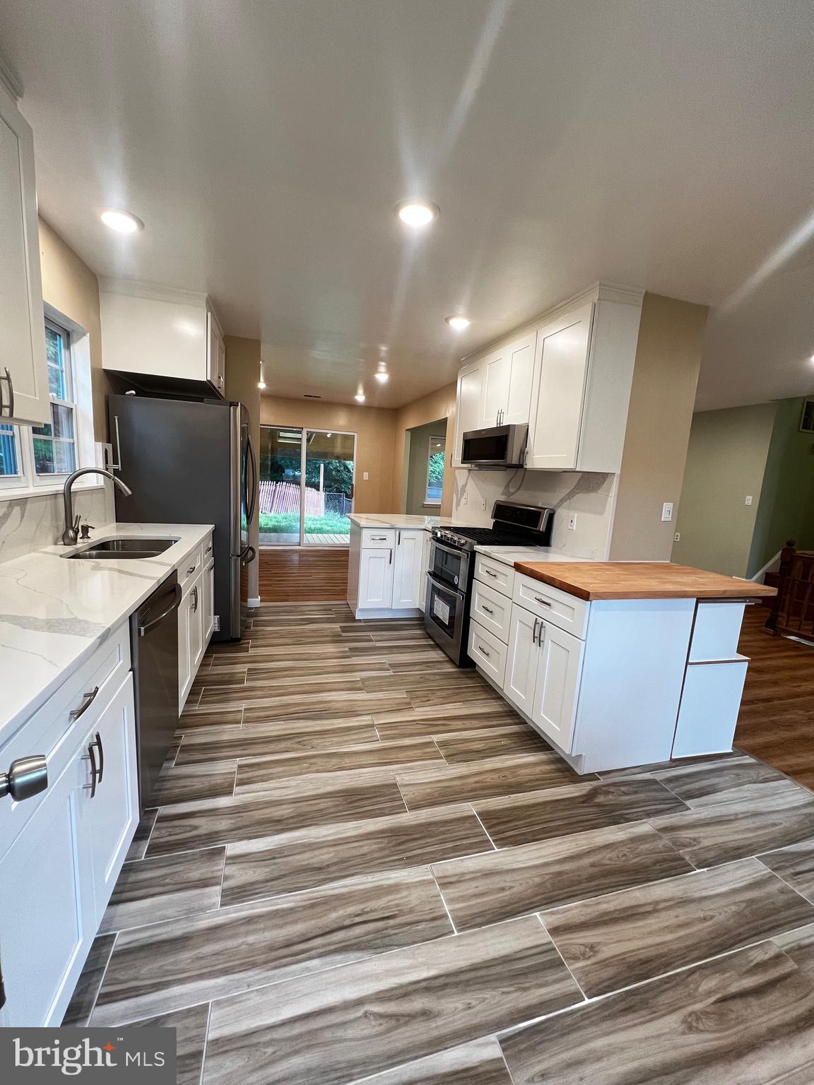 7936 ORANGE PLANK ROAD