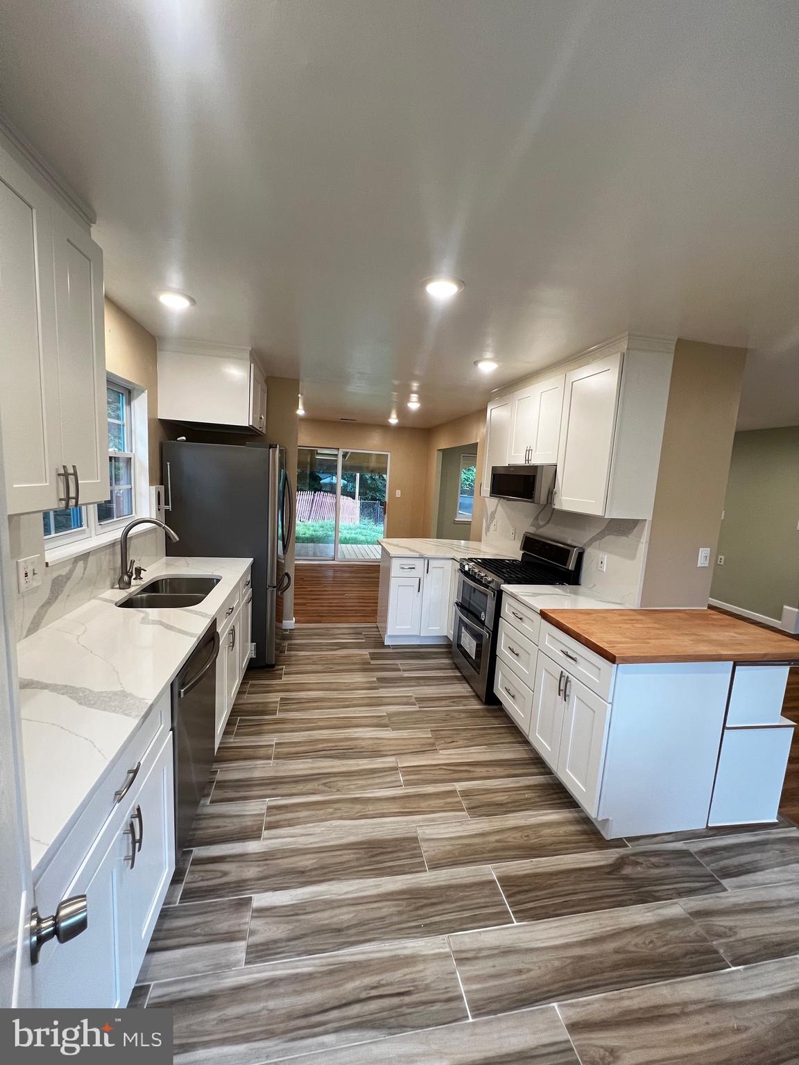 7936 ORANGE PLANK ROAD