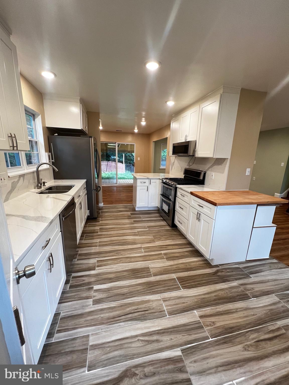 7936 ORANGE PLANK ROAD