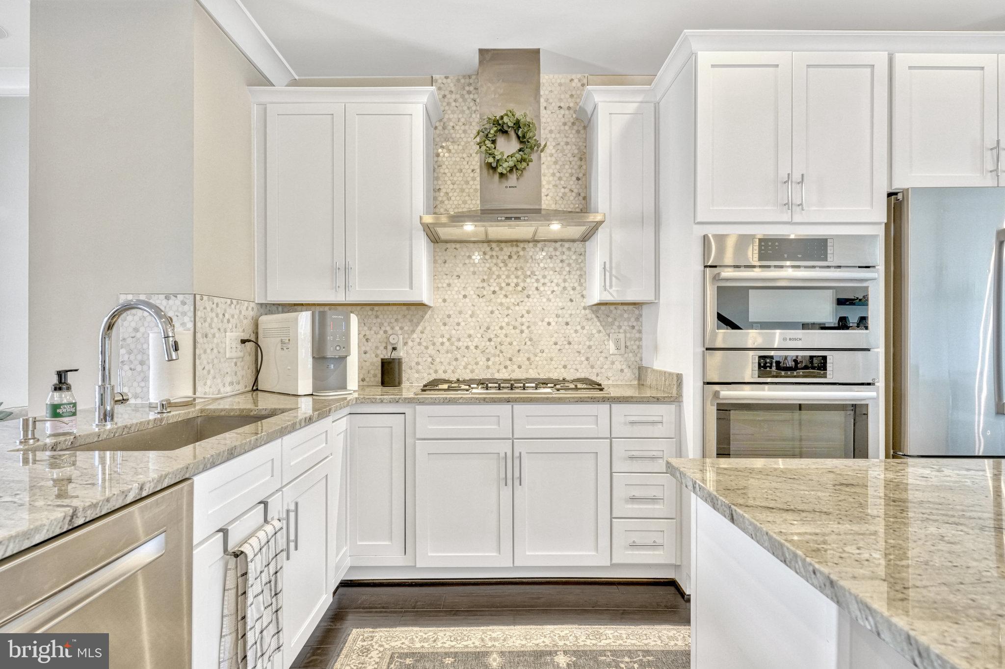 4971 LAKESIDE CROSSING