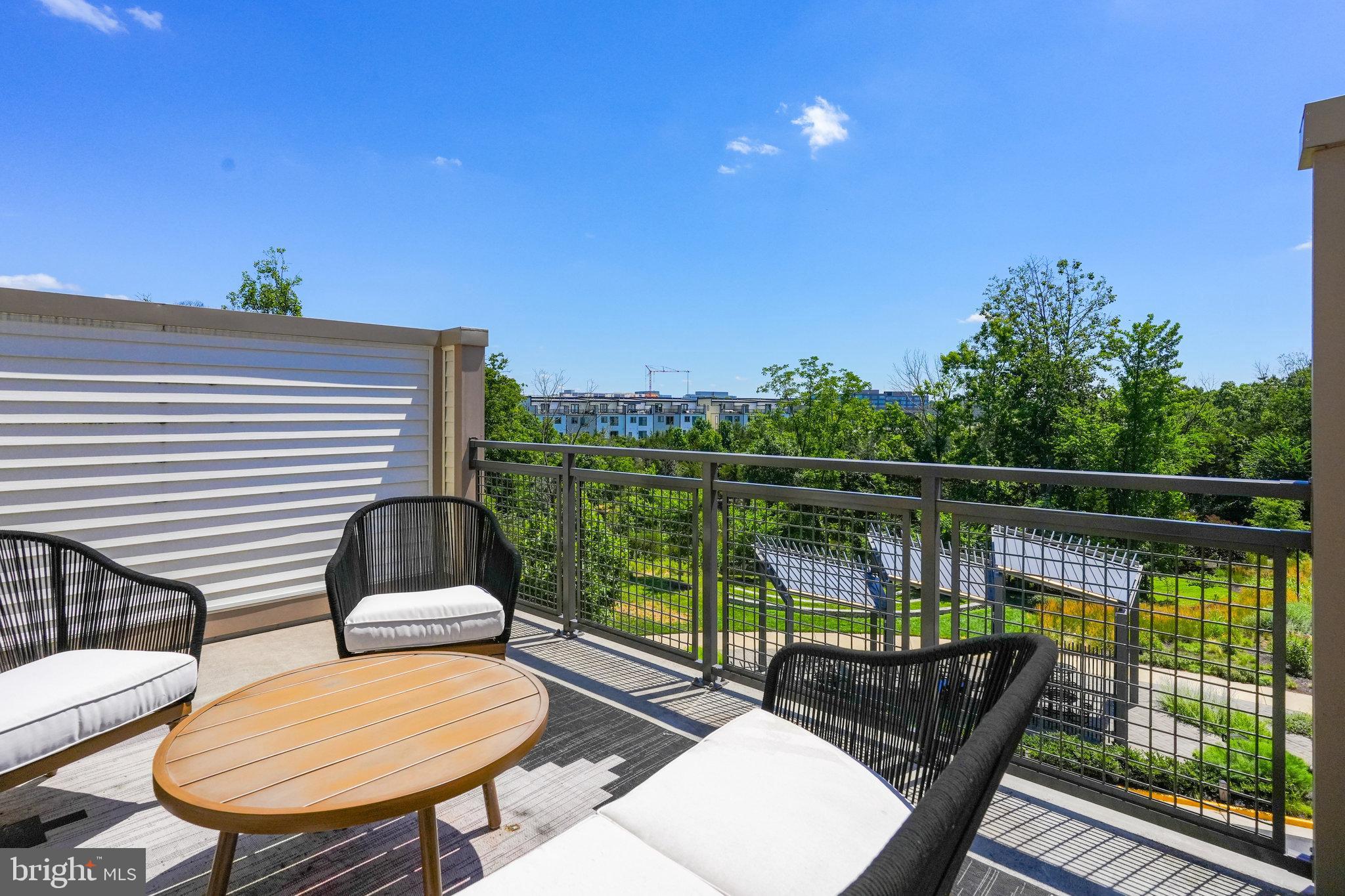 4971 LAKESIDE CROSSING