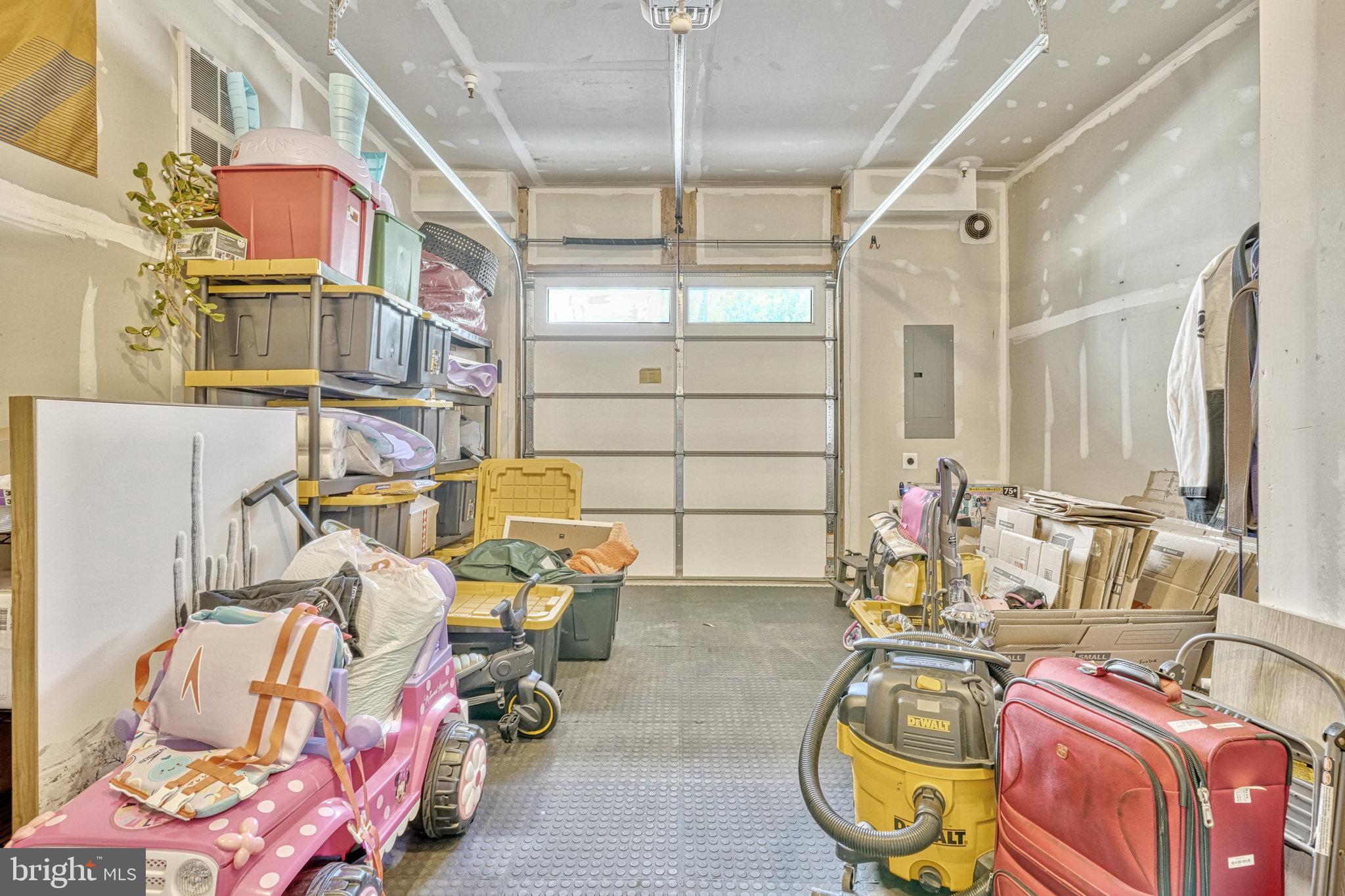 4971 LAKESIDE CROSSING