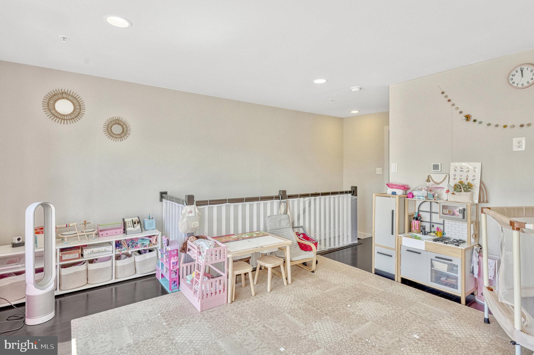 4971 LAKESIDE CROSSING